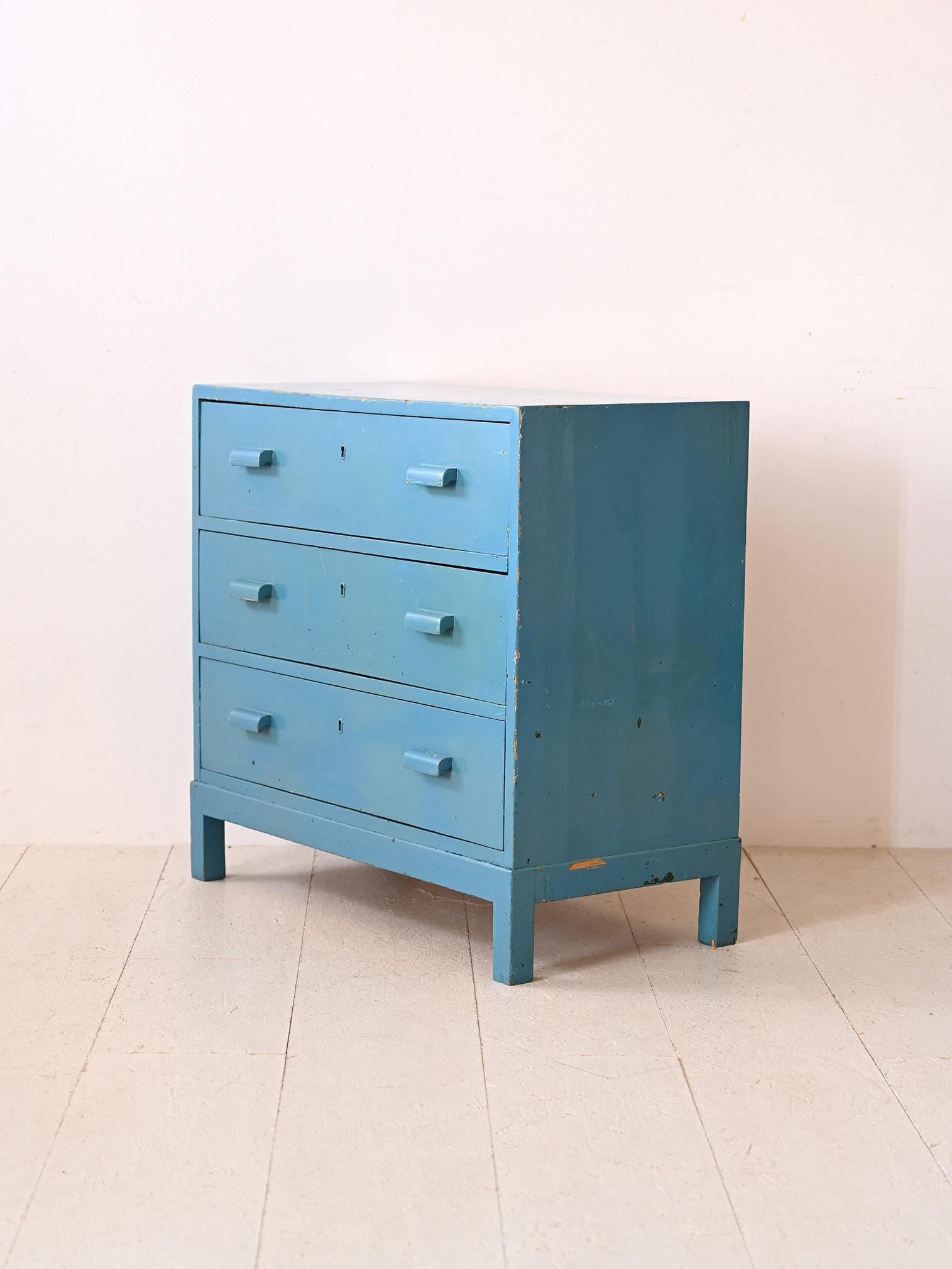 Skandinavische Kommode in Blau im Zustand „Gut“ in Brescia, IT