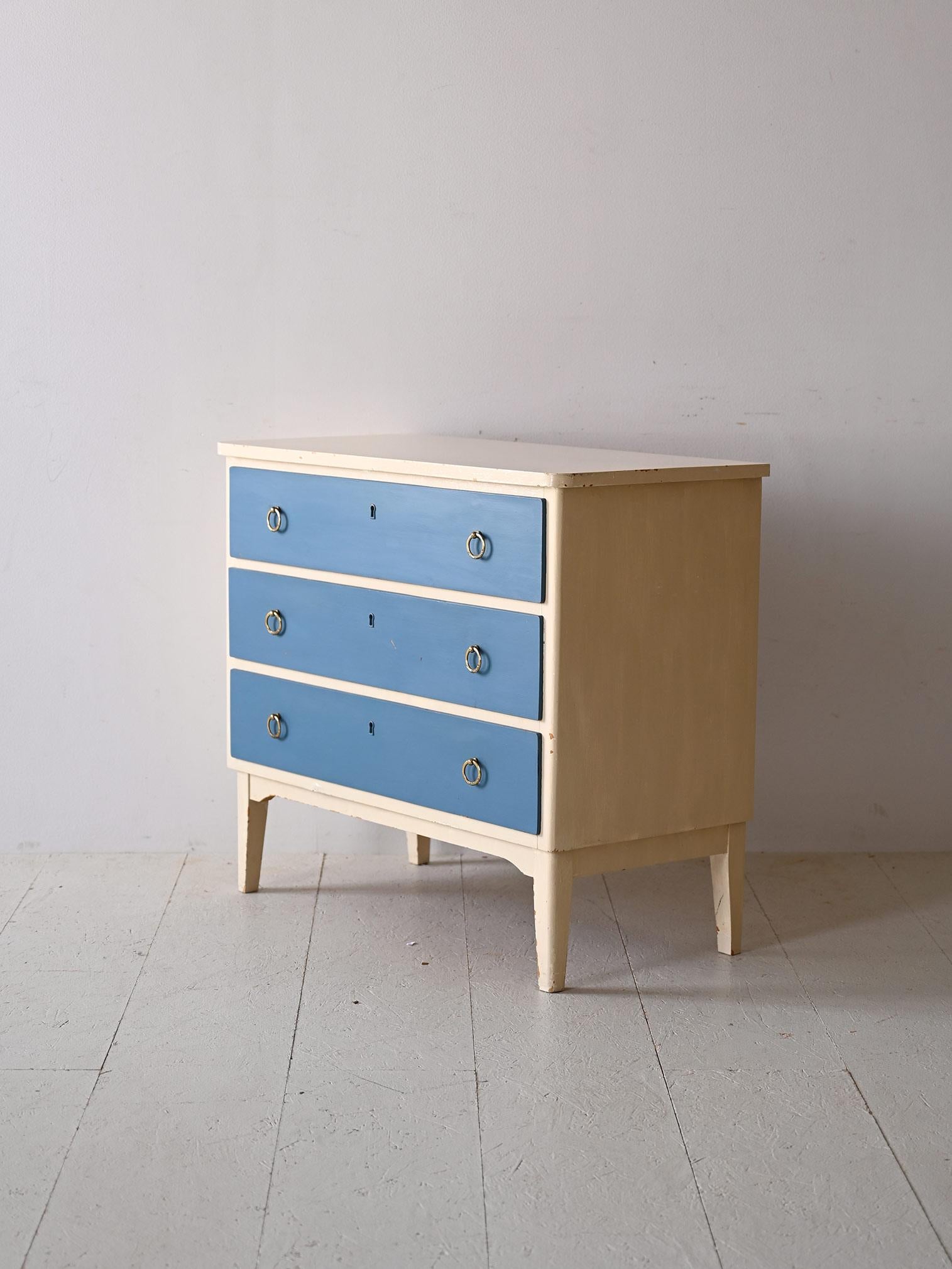 Scandinavian blue and white chest of drawers In Good Condition For Sale In Brescia, IT