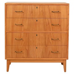 Cassettiera scandinava in olmo anni ’50 Cassettiera scandinava in olmo anni ’50