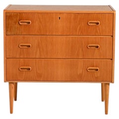 Scandinavian oak chest of drawers, 1960s