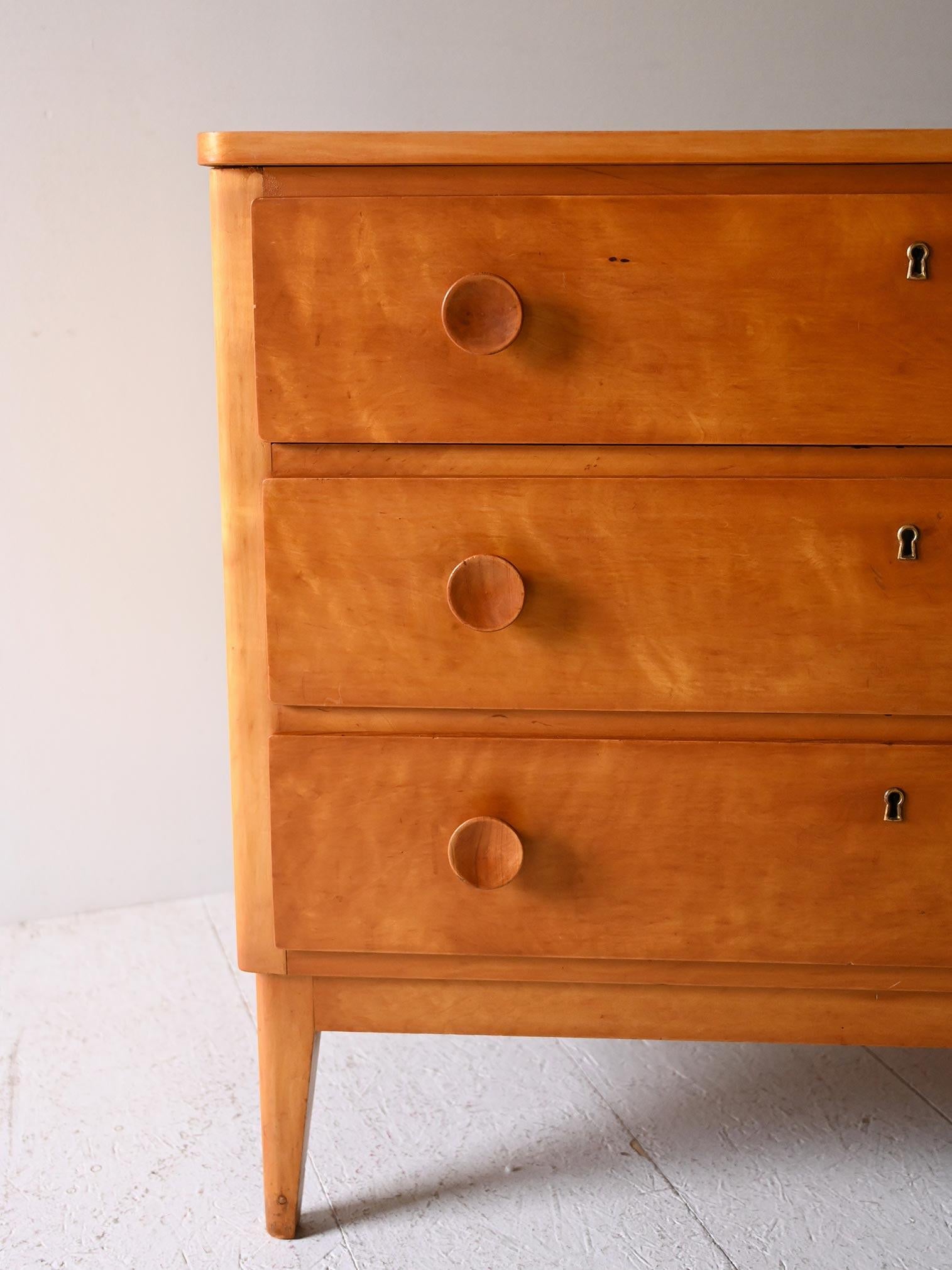 Legno Cassettiera scandinava vintage in rovere anni ’50 in vendita