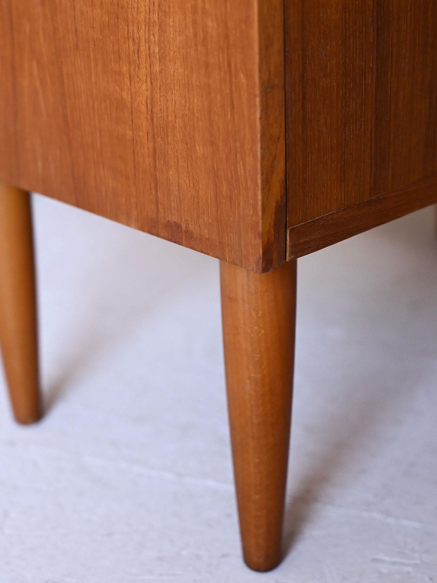Teak Cassettiera sestina vintage