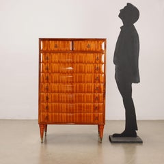 Cómoda estilo años 60