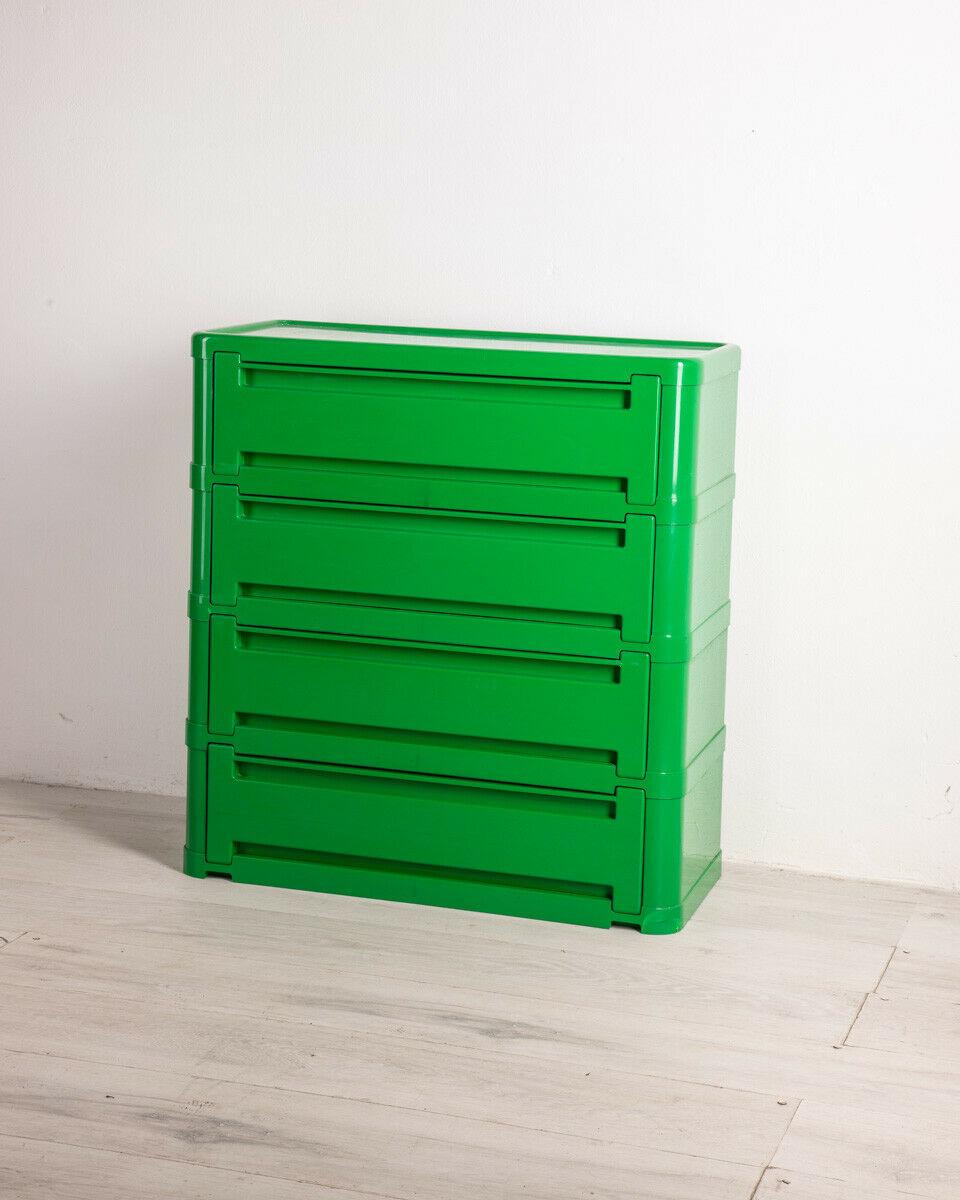 Modular chest of drawers with 4 compartments in green plastic material. Design Olaf von Bhor for Kartell, 1970s.

Condition: In good condition, working, it shows signs of wear visible in the photos.

Dimensions: height 77 cm; width 72 cm; depth