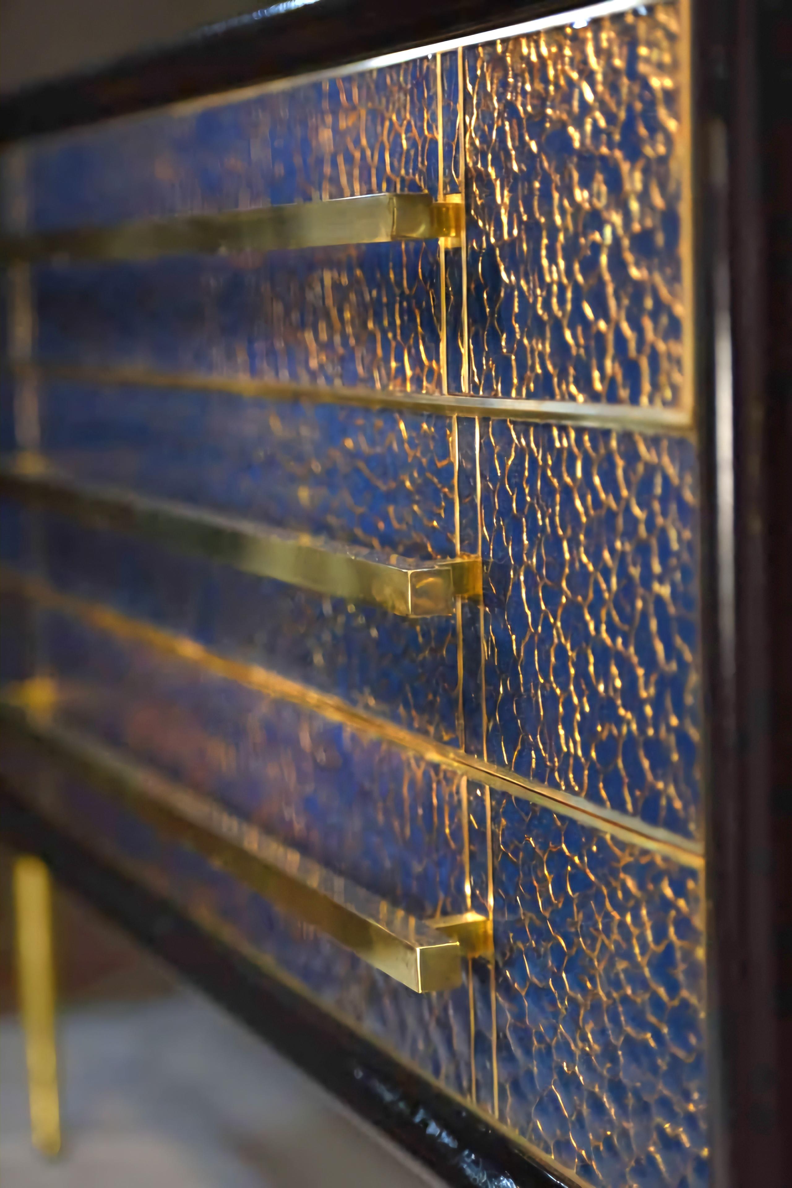 Chest of drawers, antique sapphire blue Murano glass, gold leaf, brass jf in vendita 5