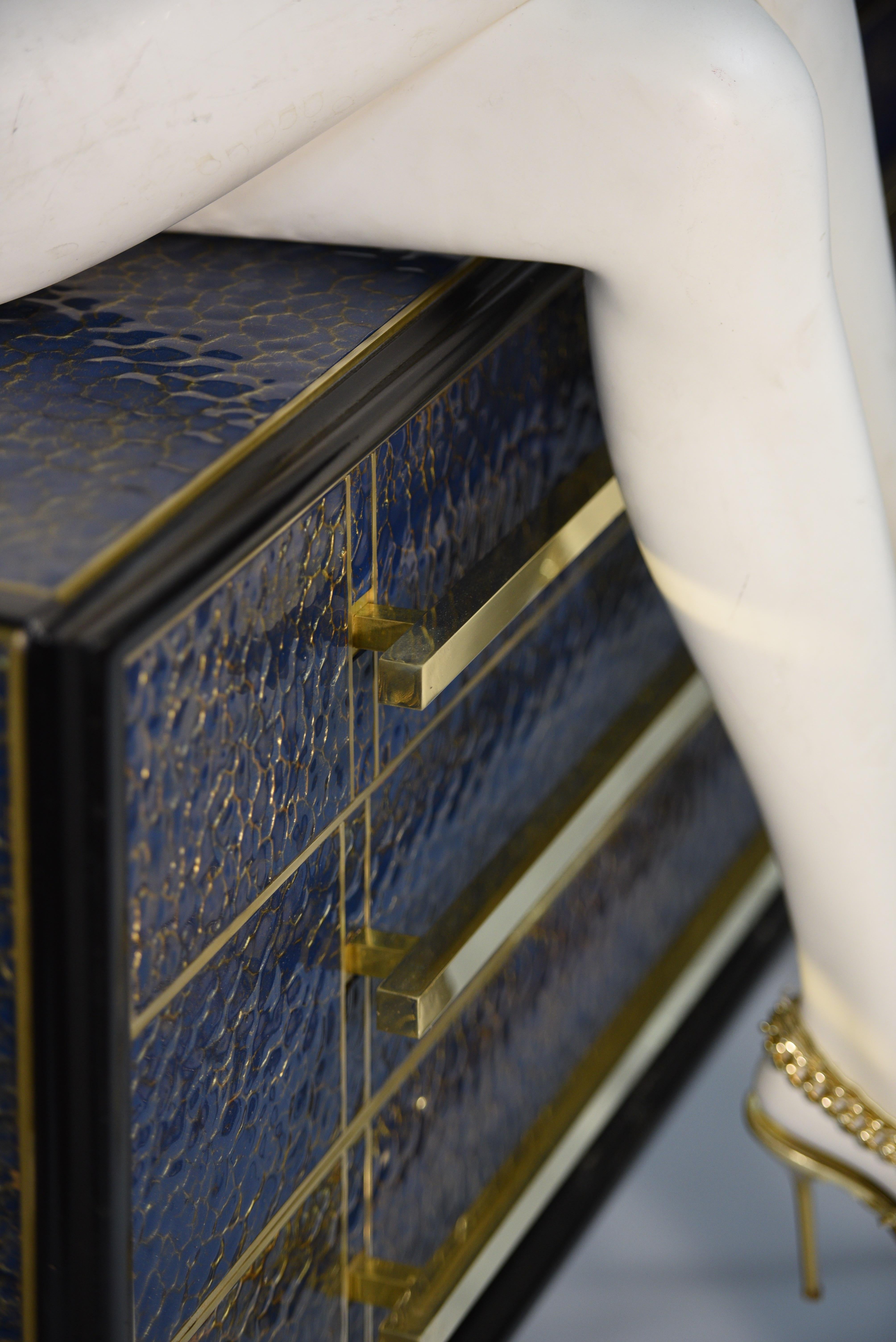 JustFurnituress is an innovative and visionary designer, known for his ability to combine functionality and aesthetics into unique pieces of furniture. His philosophy is based on the idea that every piece of furniture should not only serve a
