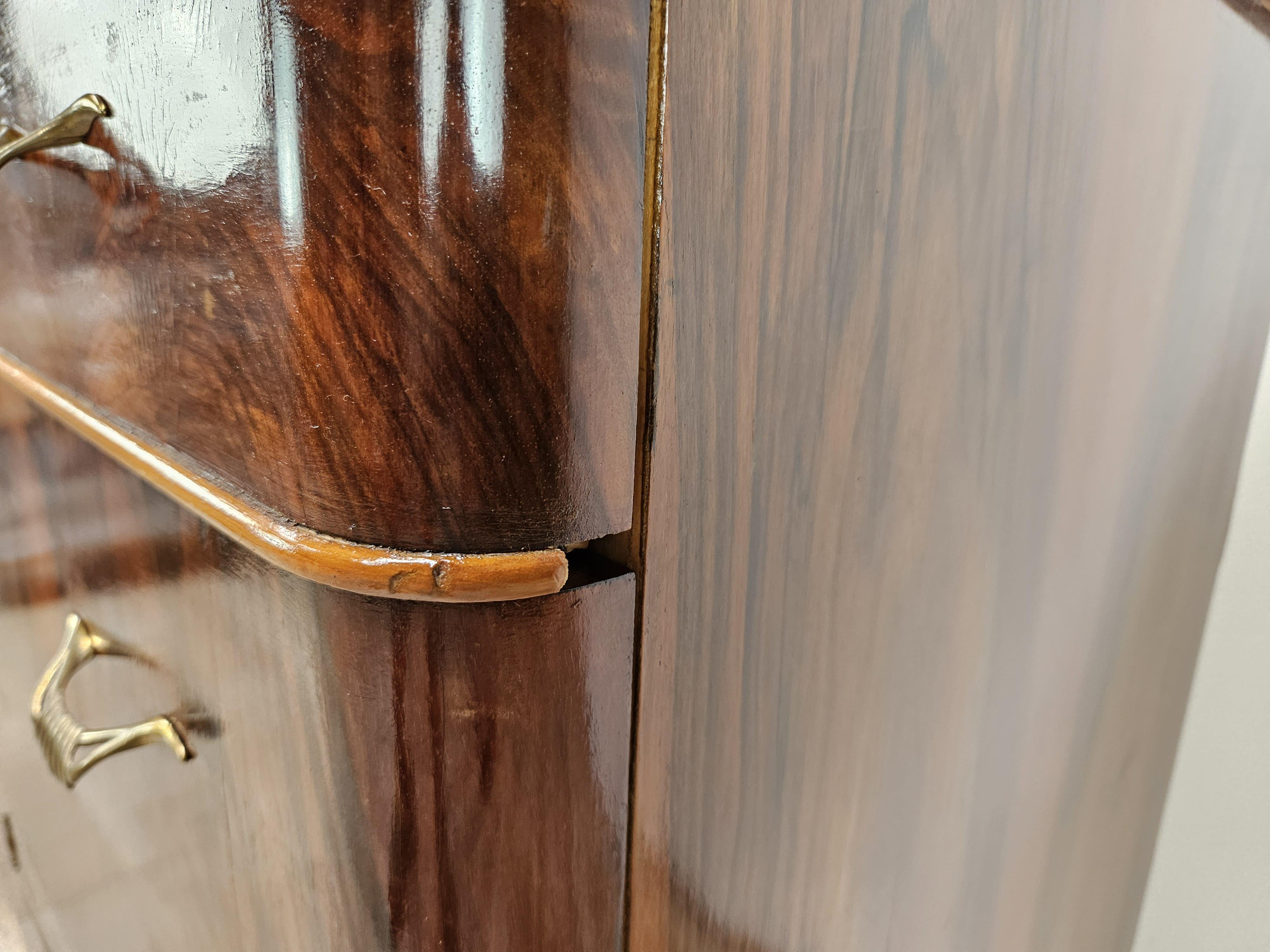 Cassettone in noce e acero del 1940 con specchio ovale Art Decò XX secolo in vendita 6