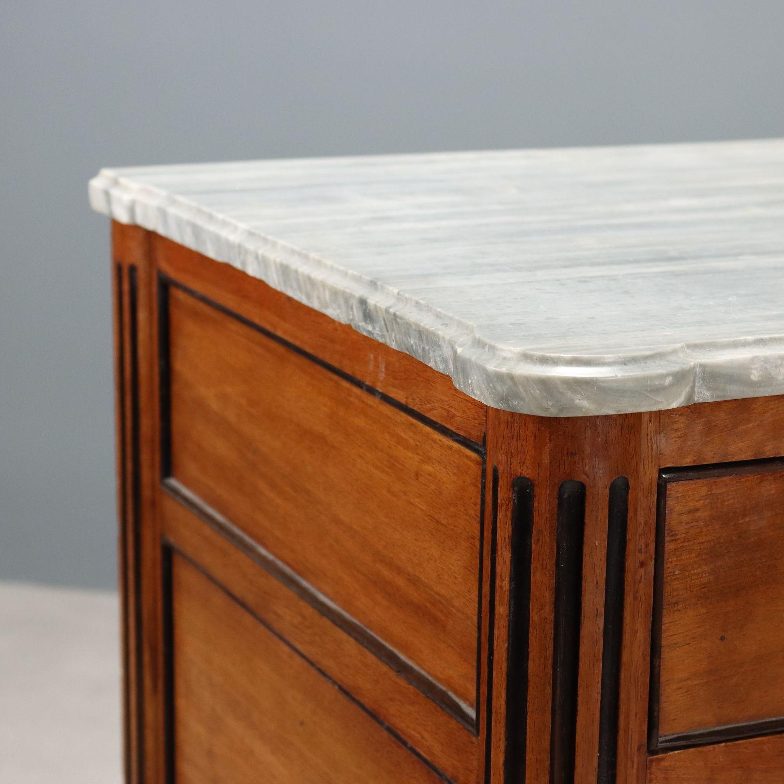Cassettone in Noce Piemonte XIX Secolo Italian en venta