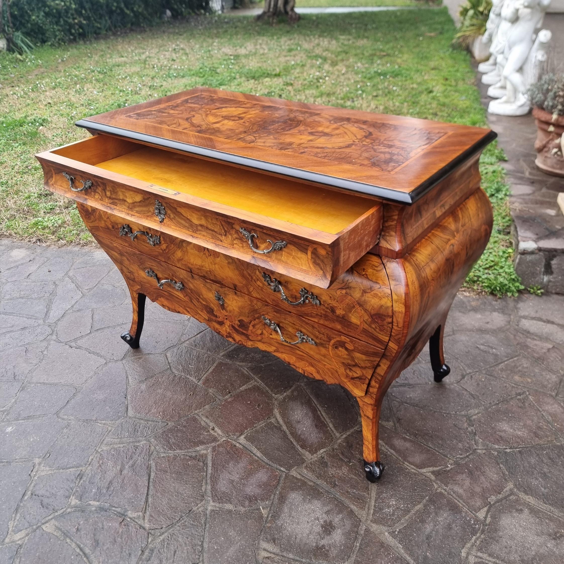 Cassettone Lombardo Fine '800 in Stile Luigi XV in vendita 4