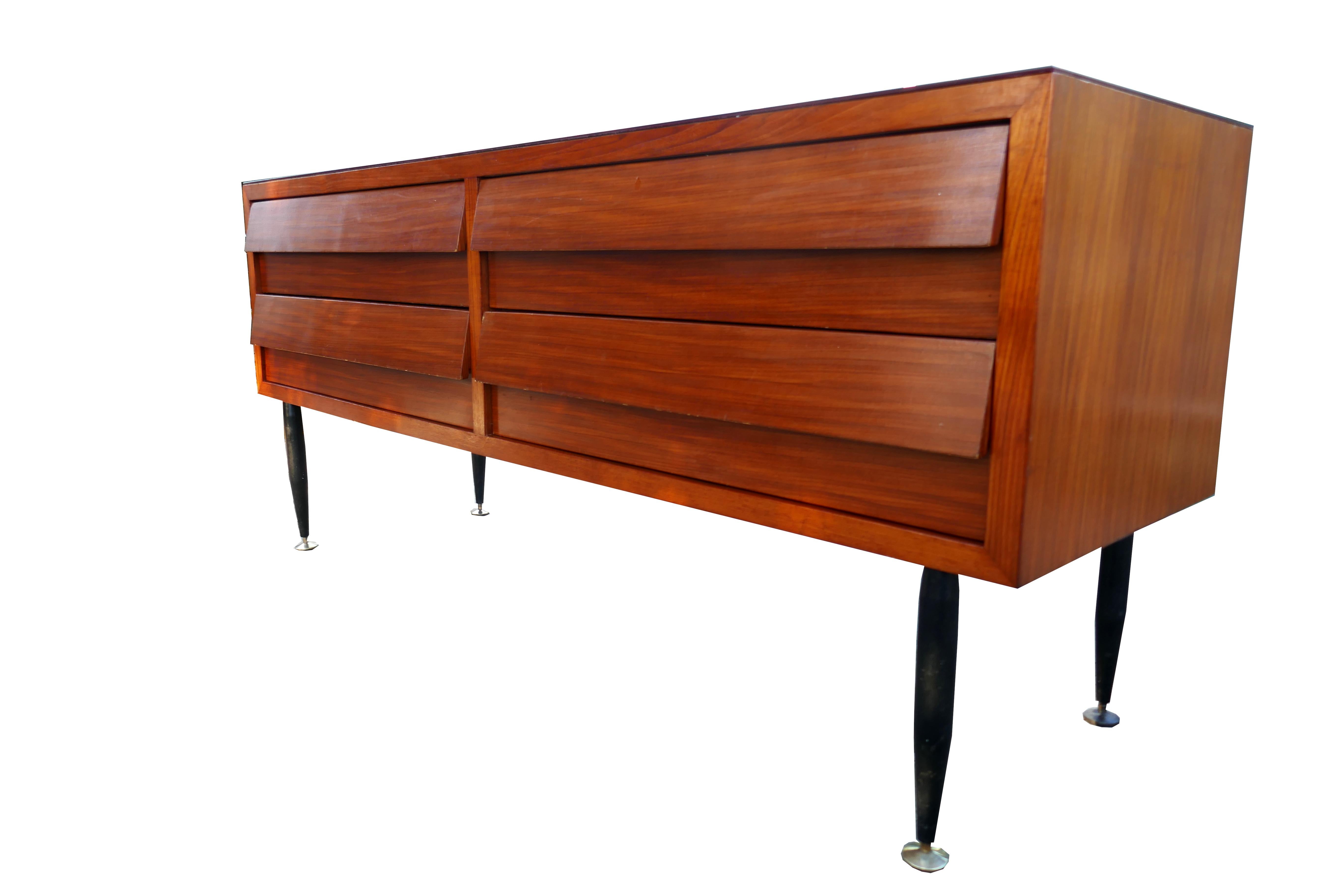 Dresser sideboard cabinet, possible Dassi production  For Sale 4