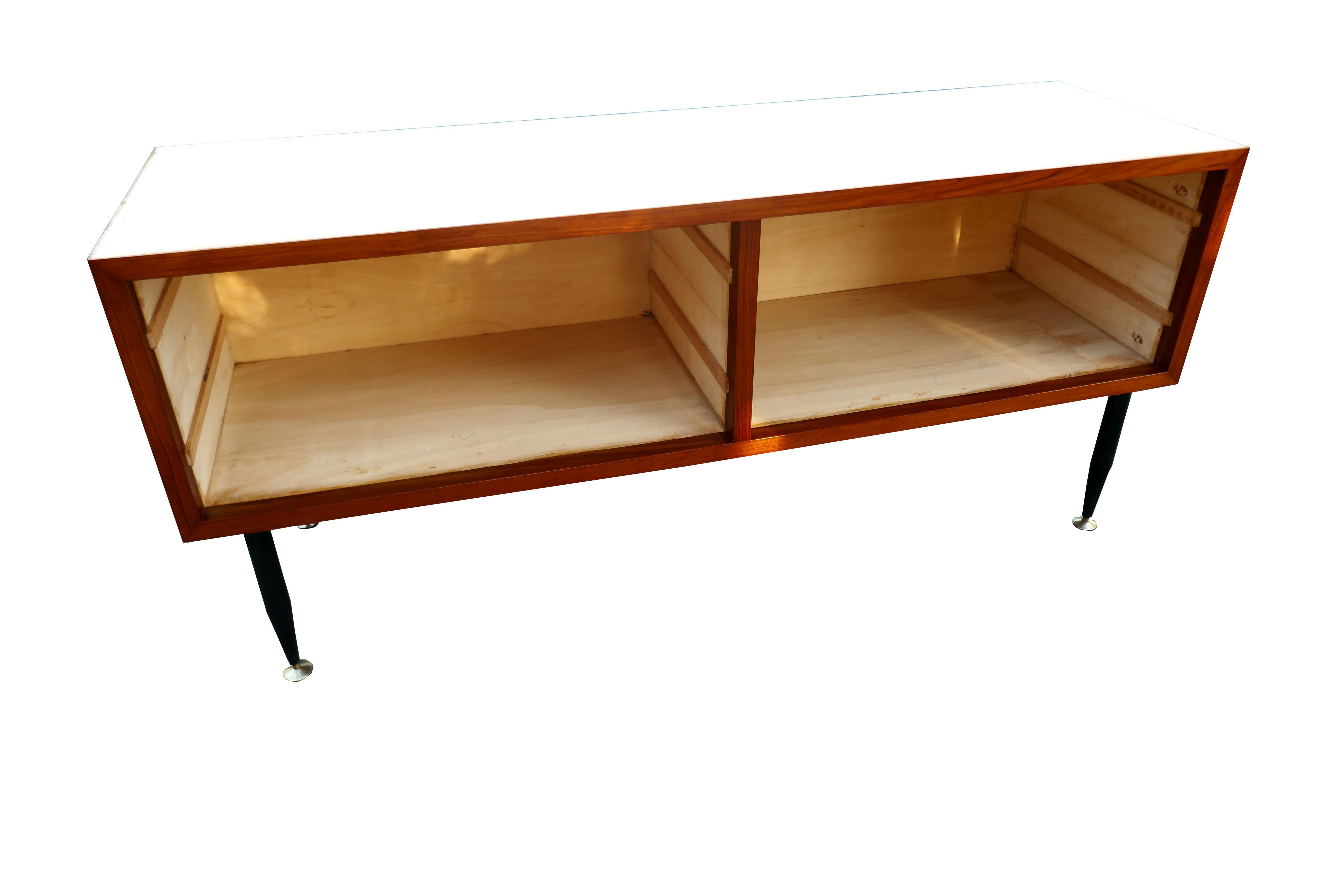Dresser sideboard cabinet, possible Dassi production  For Sale 8