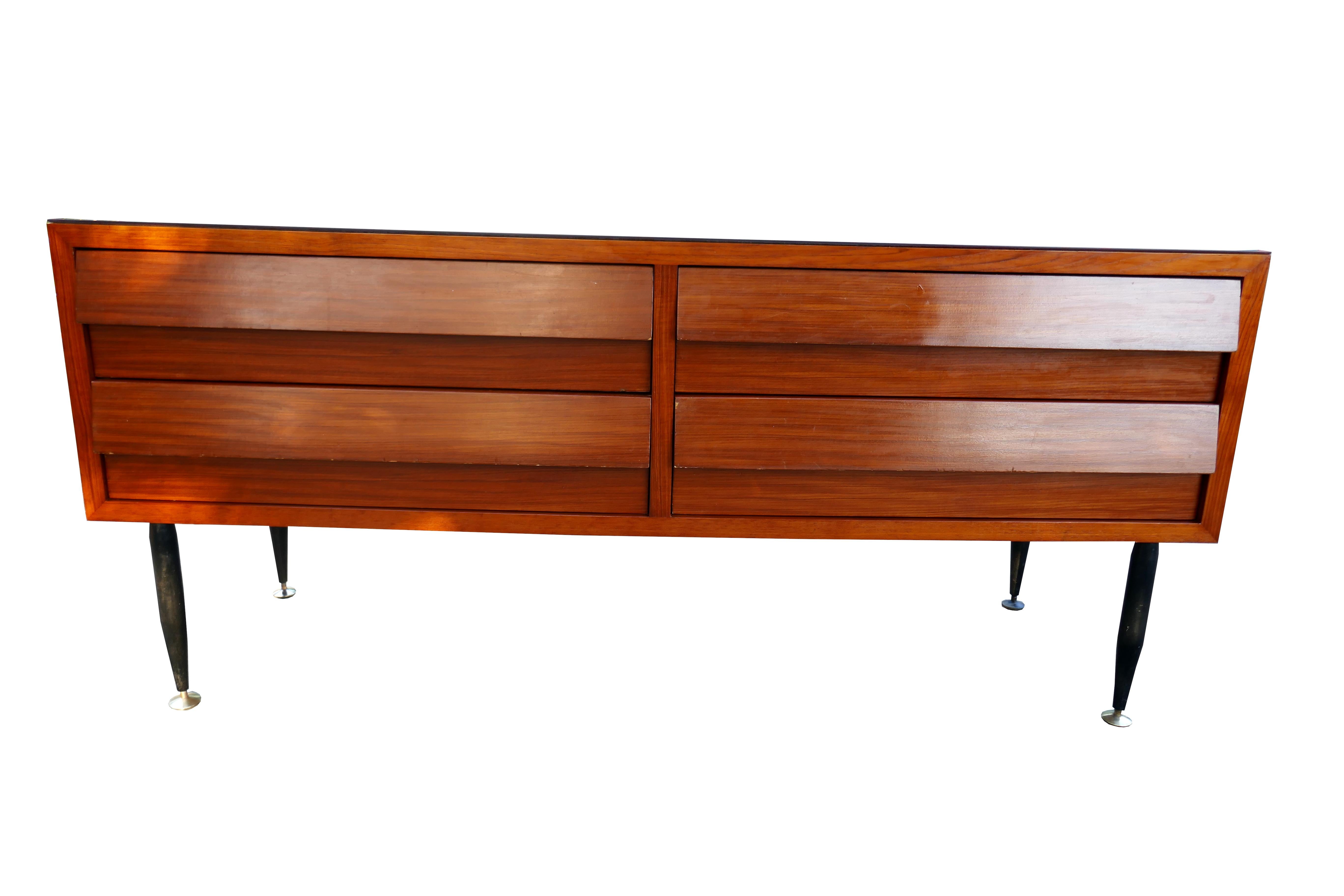 Dresser sideboard cabinet, possible Dassi production  For Sale 2