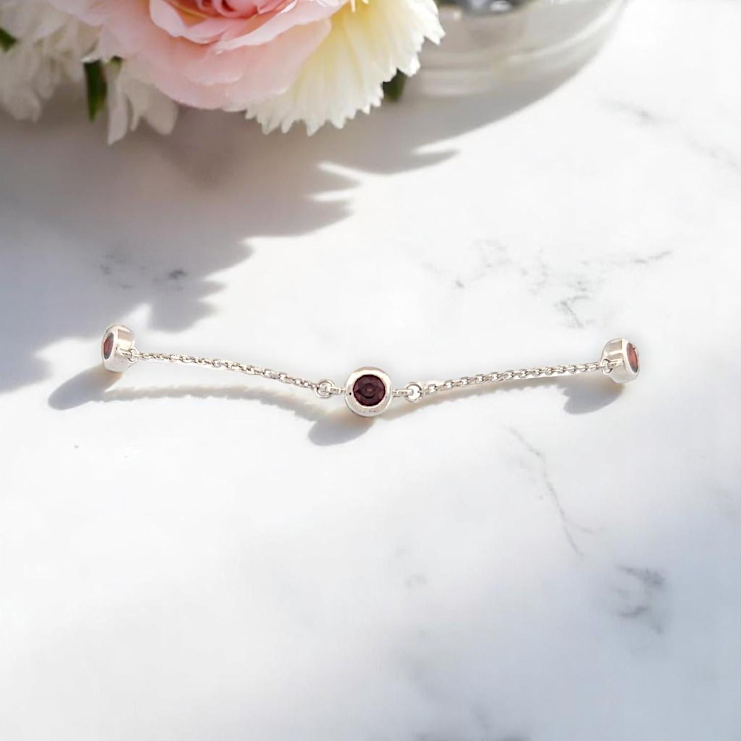 Pulsera Granate Cassia, Oro Blanco 10K, Elegante 7