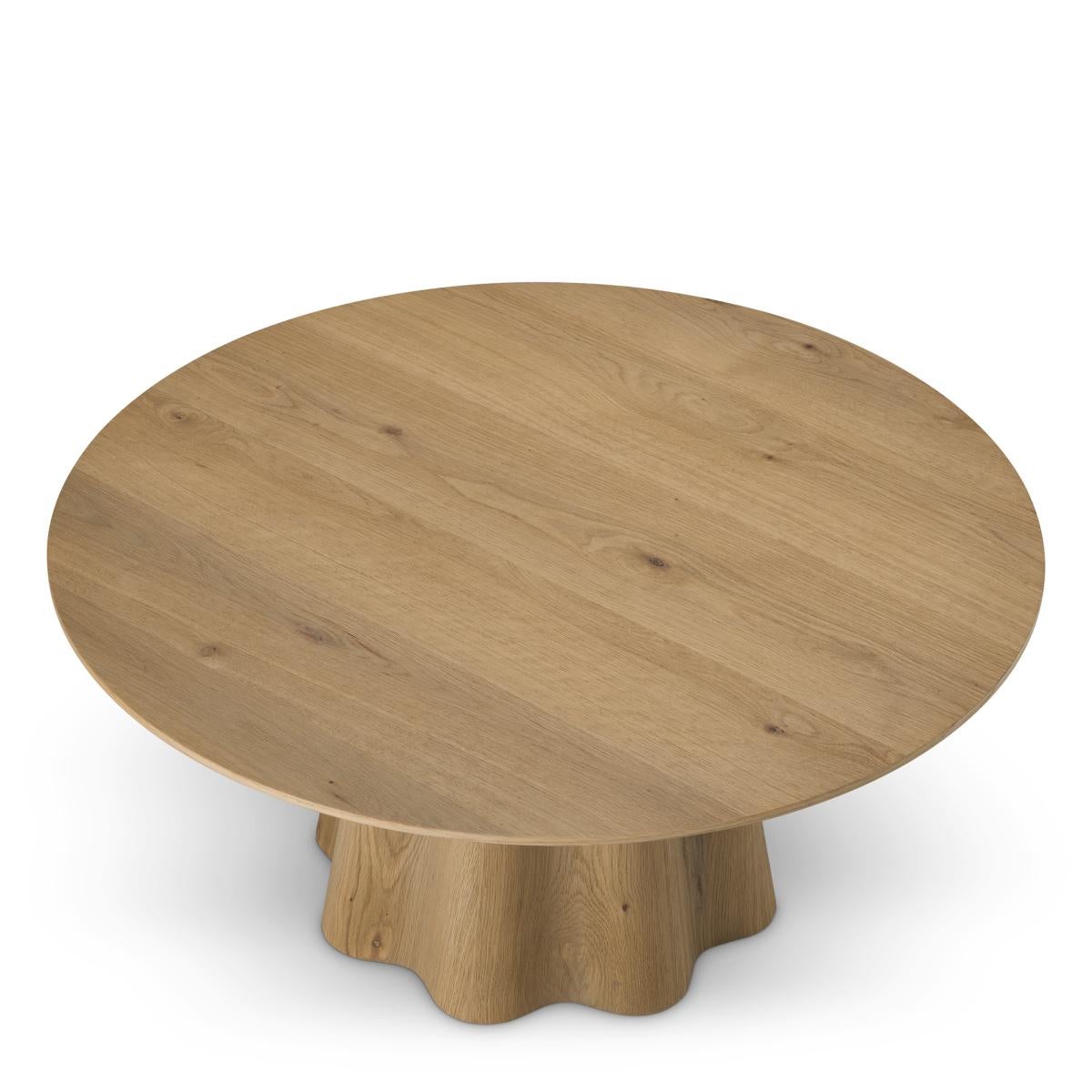 Coffee Table Cassie Oak with all structure
in wood, in natural oak finish veneer.