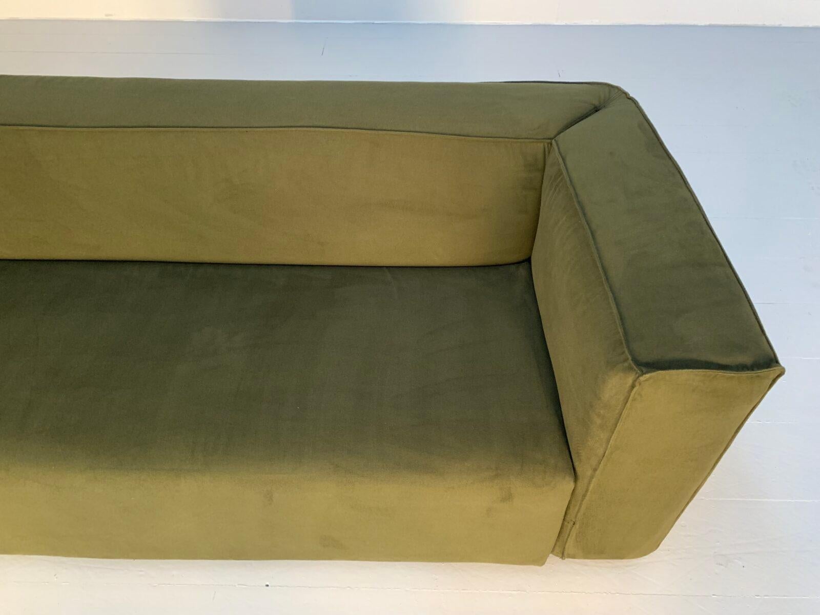 Cassina “180 Blox” 2.5 Seat Sofa – in Green Moleskin In Good Condition For Sale In Barrowford, GB