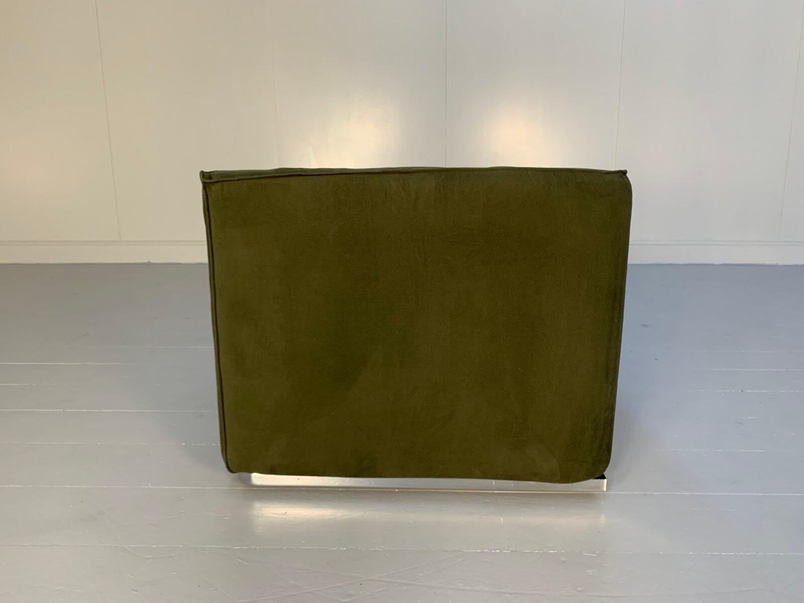 Cassina “180 Blox” 2.5 Seat Sofa – in Green Moleskin For Sale 3