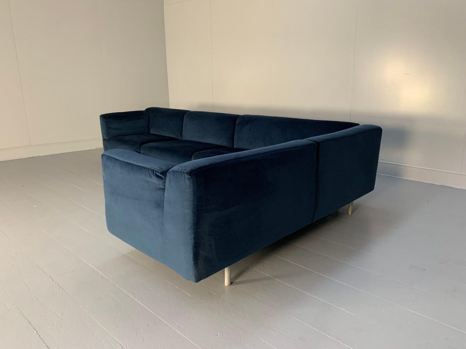 L-förmiges Sofa Cassina „250 Met“ aus marineblauem Samt in L-Form im Angebot 6