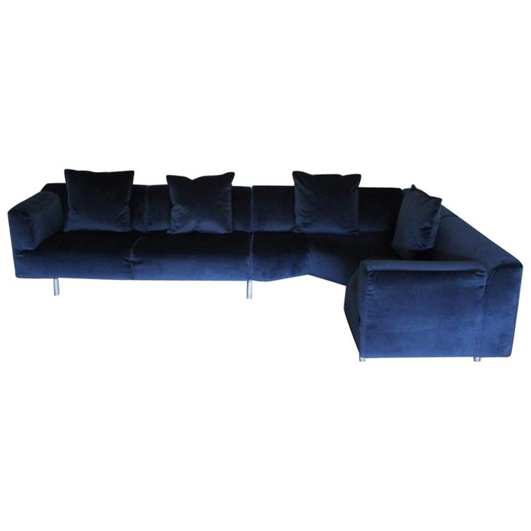 Cassina “250 Met” L-Shape Sectional Sofa in Navy Blue Velvet For Sale at  1stDibs | navy blue velvet sectional sofa, cassina met sofa, cassina  sectional