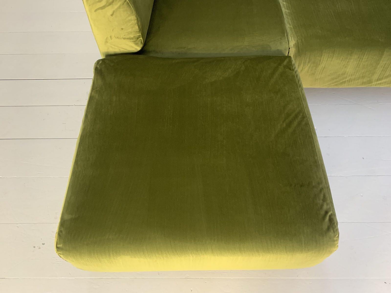 Cassina “250 Met” L-Shape Sofa in Green Velvet In Good Condition For Sale In Barrowford, GB