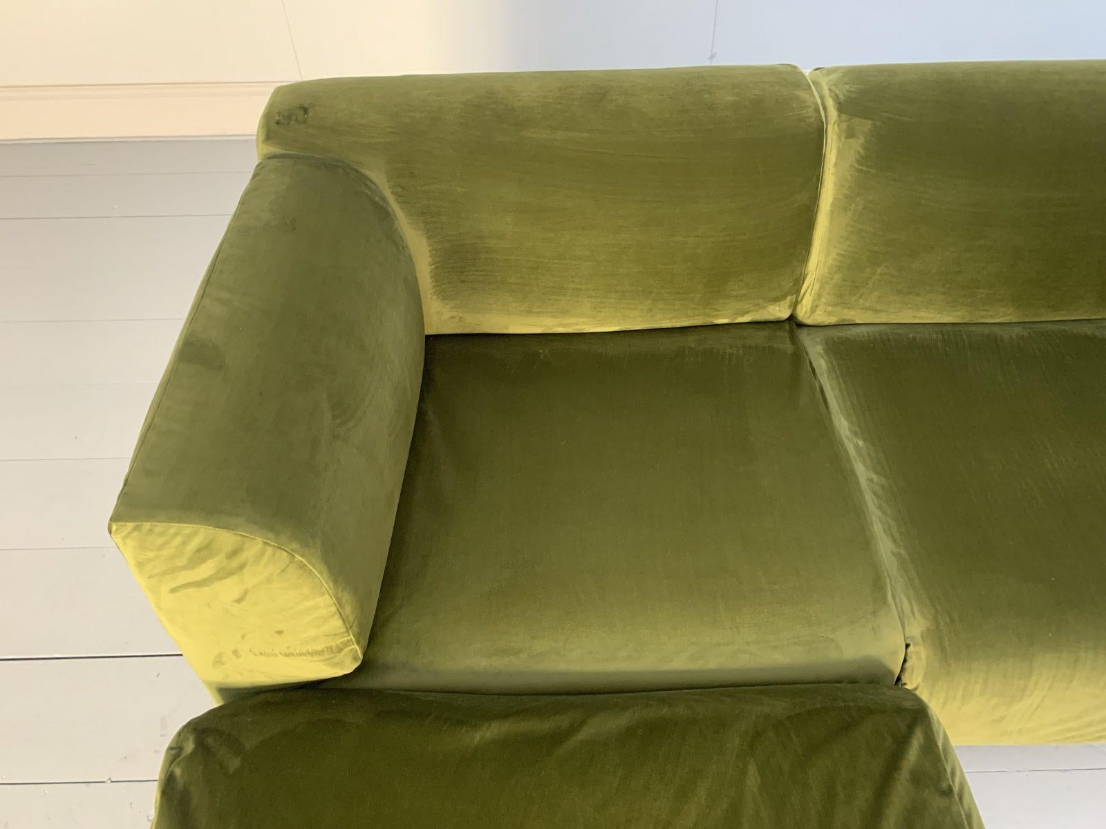 Contemporary Cassina “250 Met” L-Shape Sofa in Green Velvet For Sale