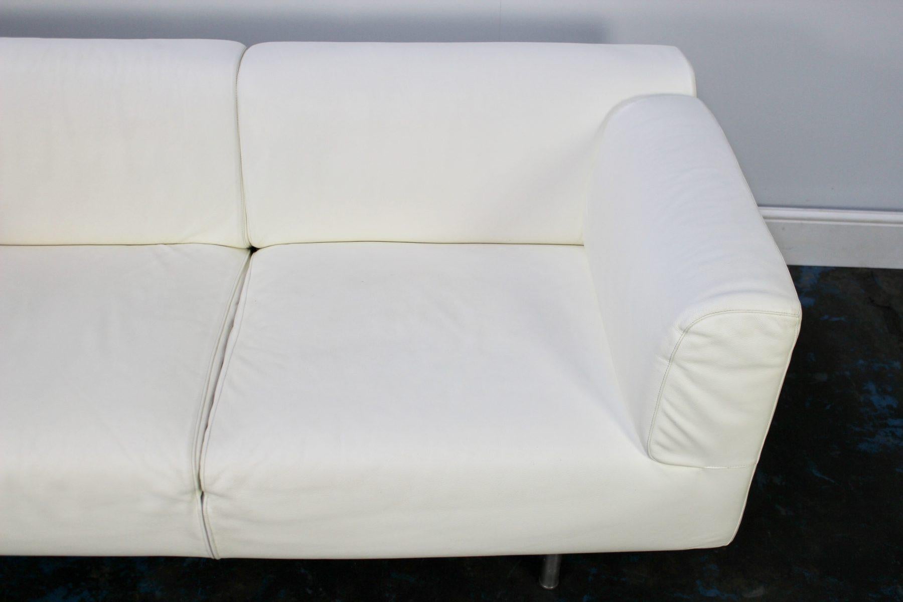 Cassina “250 Met” Large 2-Seat Sofa in Chalk White Leather For Sale 5