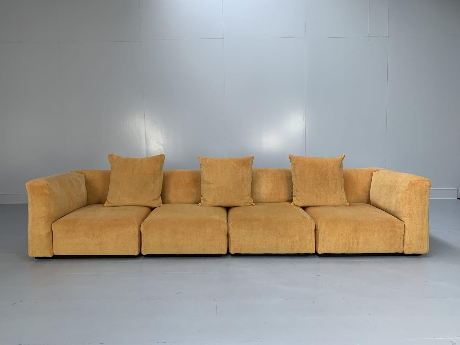 Cassina “271 Mex Cube” 4-Seat Sectional Sofa in Gold Mohair Velvet For Sale 1