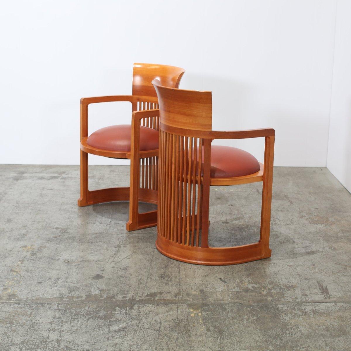 Cassina Barrel Chairs by Frank Lloyd Wright, Set of Two In Good Condition For Sale In Basildon, London