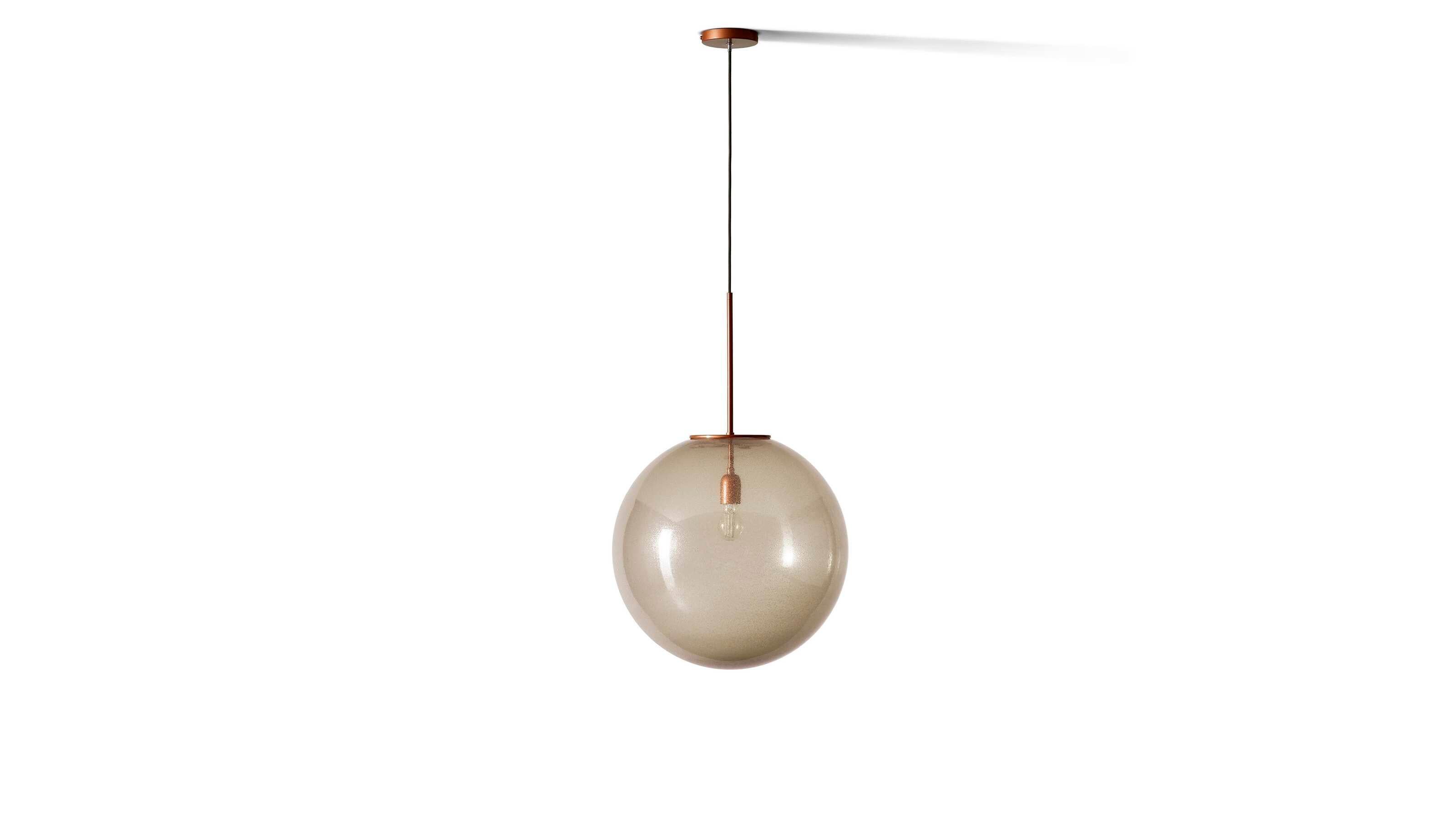 Lampada a sospensione in vetro soffiato di Cassina Bollicosa

Bollicosa continua la tradizione della soffiatura del vetro con una classica sfera in vetro soffiato che presenta le tipiche bolle superficiali del vetro soffiato a mano.

Lampada a