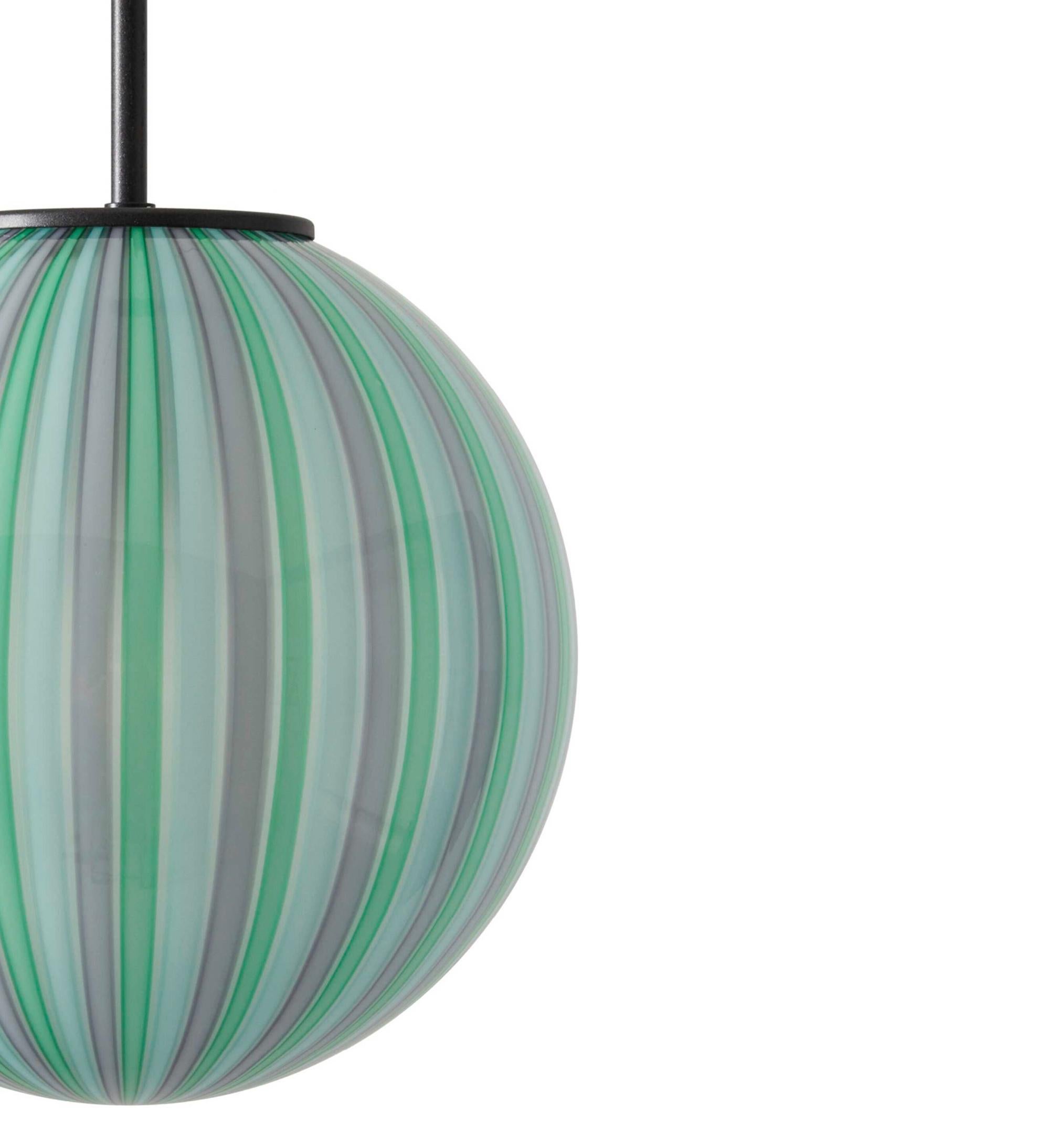 Cassina Bollicosa Pequeña Lámpara Suspendida en Nuevo estado para la venta en Barcelona, Barcelona