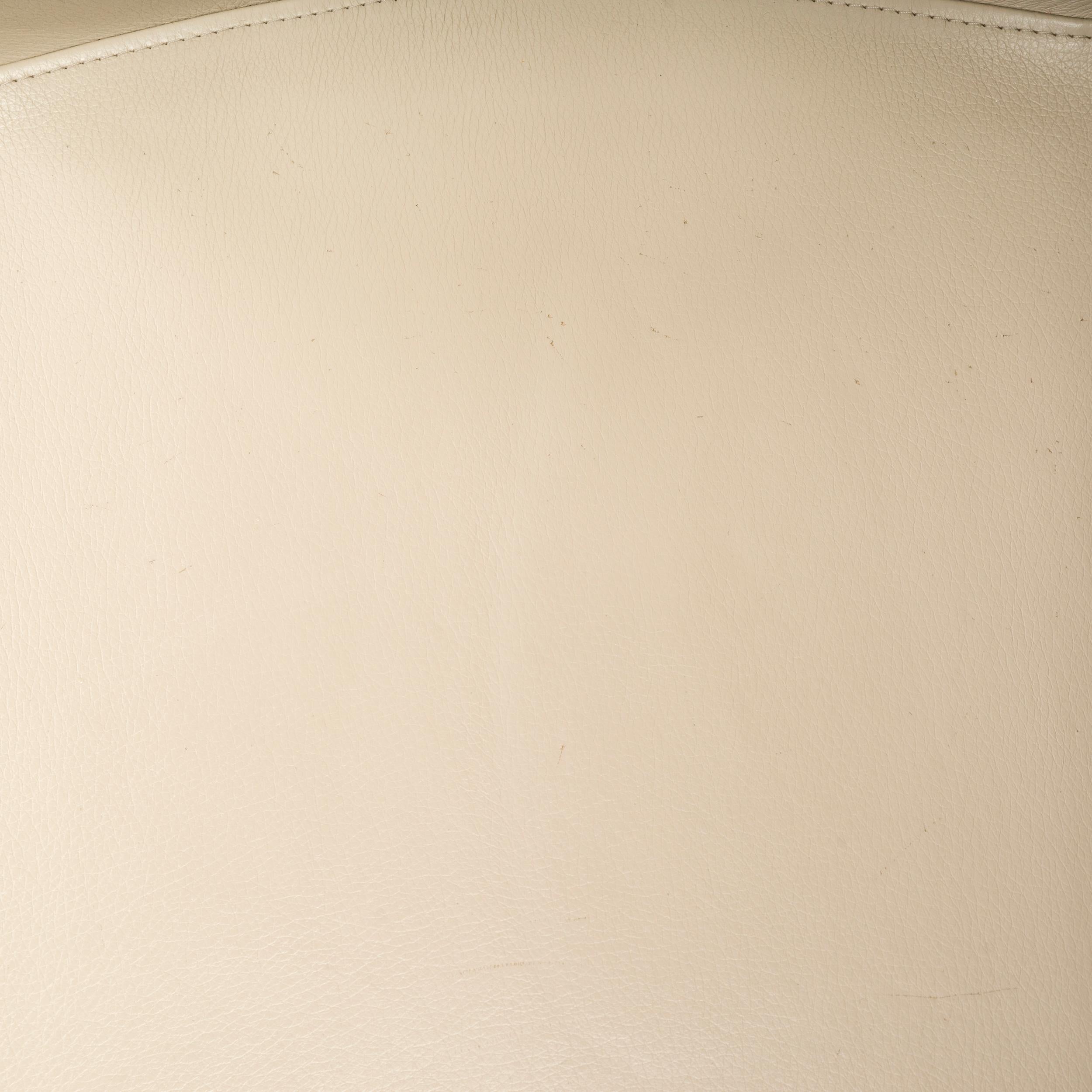 Chaises de salle à manger Cassina par Hannes Wettstein 367 Hola en cuir crème, lot de 4 en vente 5