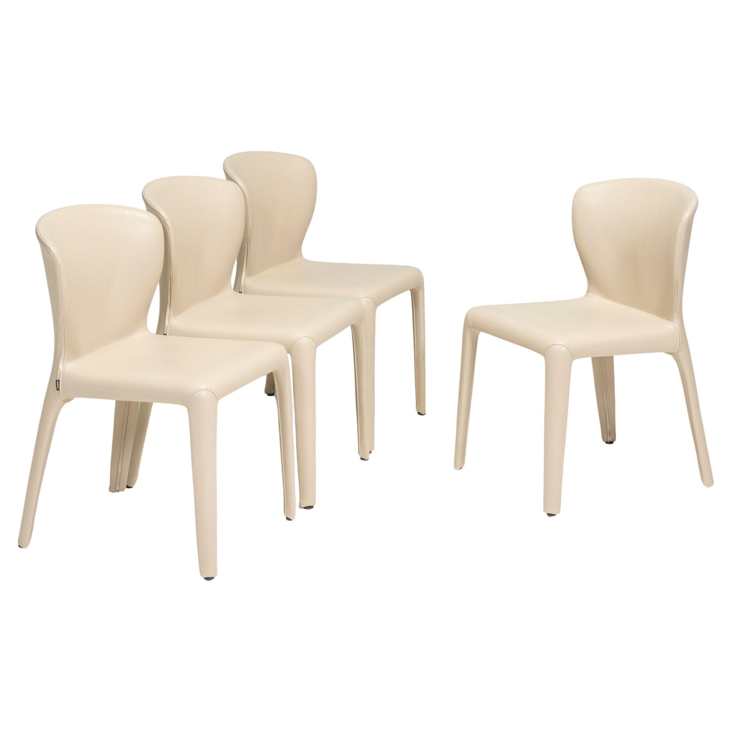 Chaises de salle à manger Cassina par Hannes Wettstein 367 Hola en cuir crème, lot de 4 en vente