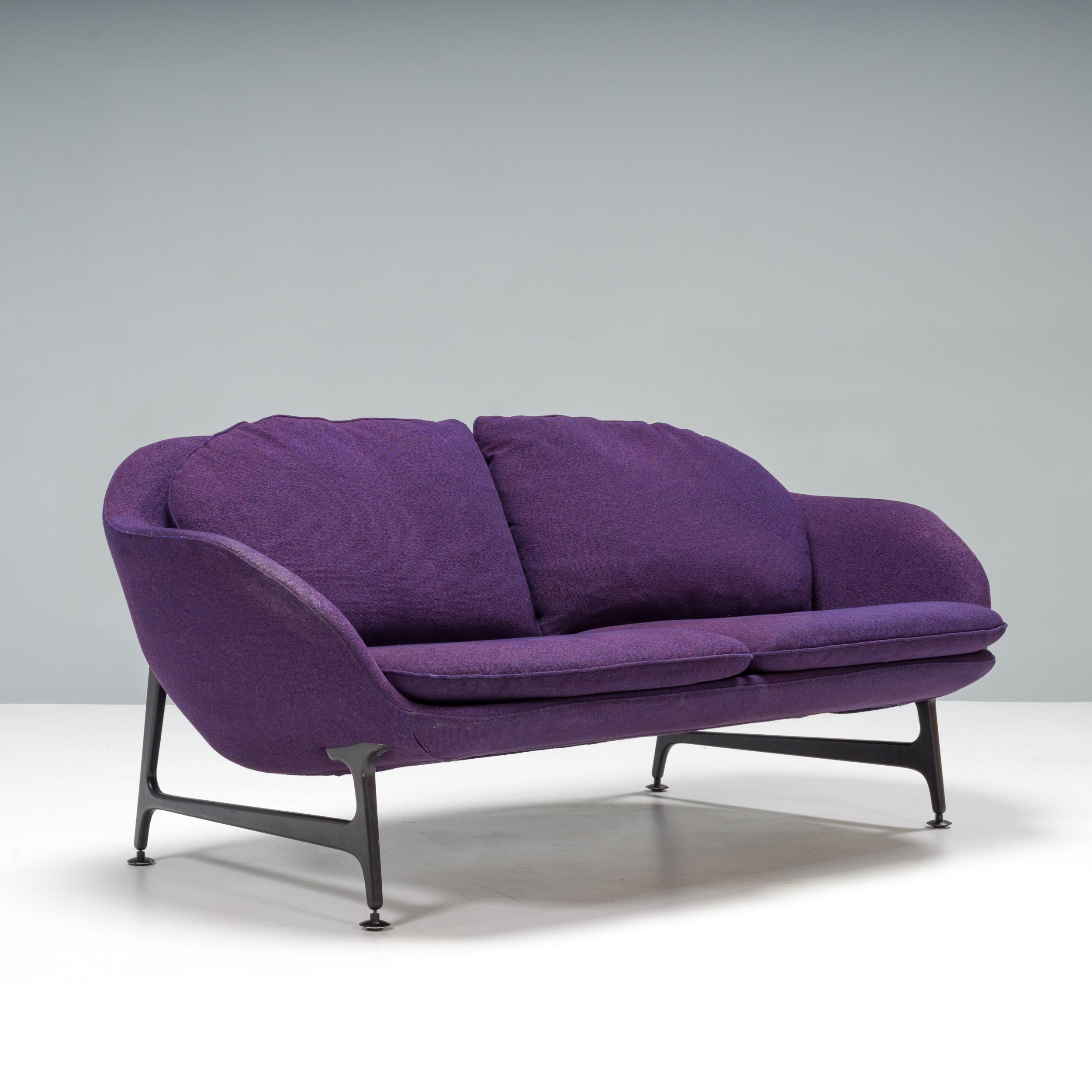 Présentée pour la première fois au Salone del Mobile en 2014, la collection de sièges Vico a été conçue par Jaime Hayon pour Cassina et baptisée du nom de son fils.

Inspiré par les archives de Cassina, le design de Hayon pour Vico est un