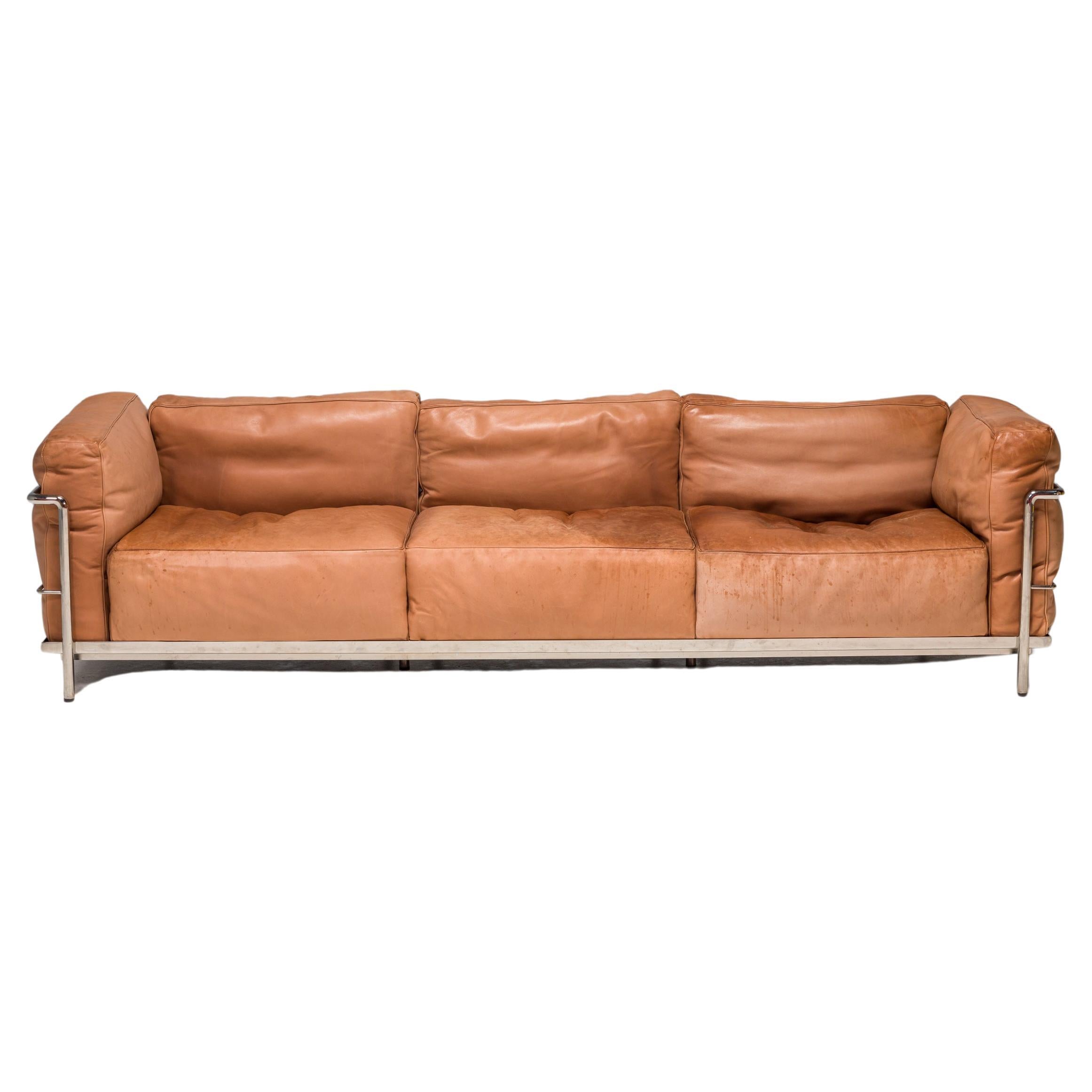 Originally designed in 1928 by Le Corbusier, Pierre Jeanneret and Charlotte Perriand, the LC3 sofa has since become a design icon and was re-issued by Cassina in 1965.

One of the first sofa designs to make a feature of the structure, the sofa has a