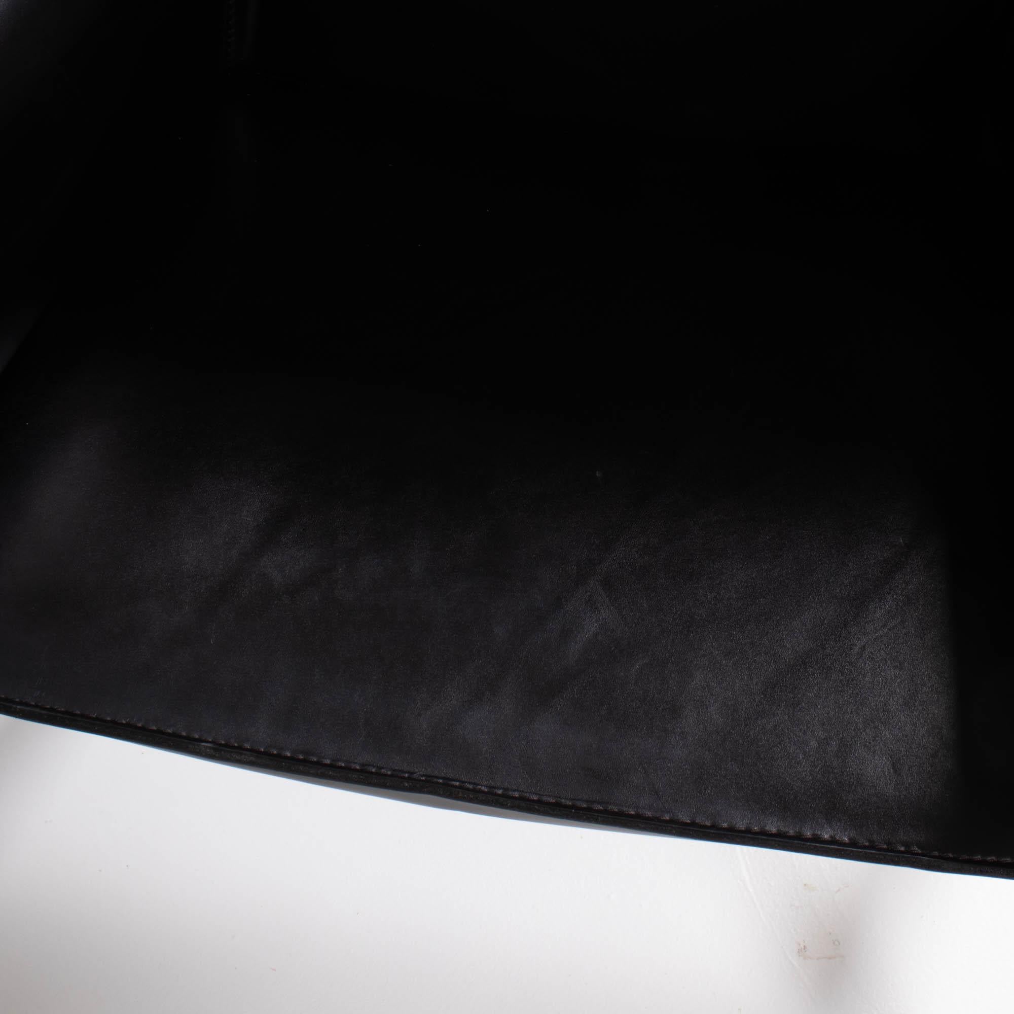 Cassina by Mario Bellini 'Cab' Black Leather Carver Dining Chairs In Good Condition In London, GB