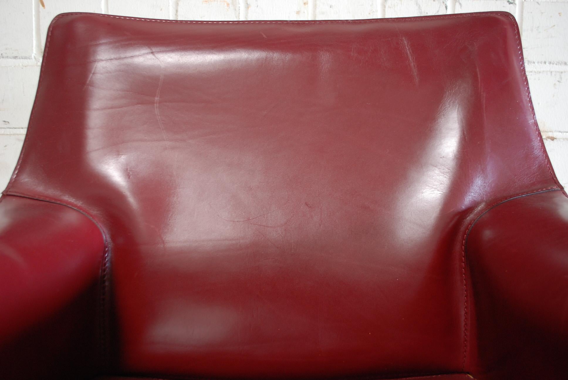 Cassina Cab 414 Leather Lounge Chair Armchair Bordeaux (Italienisch)