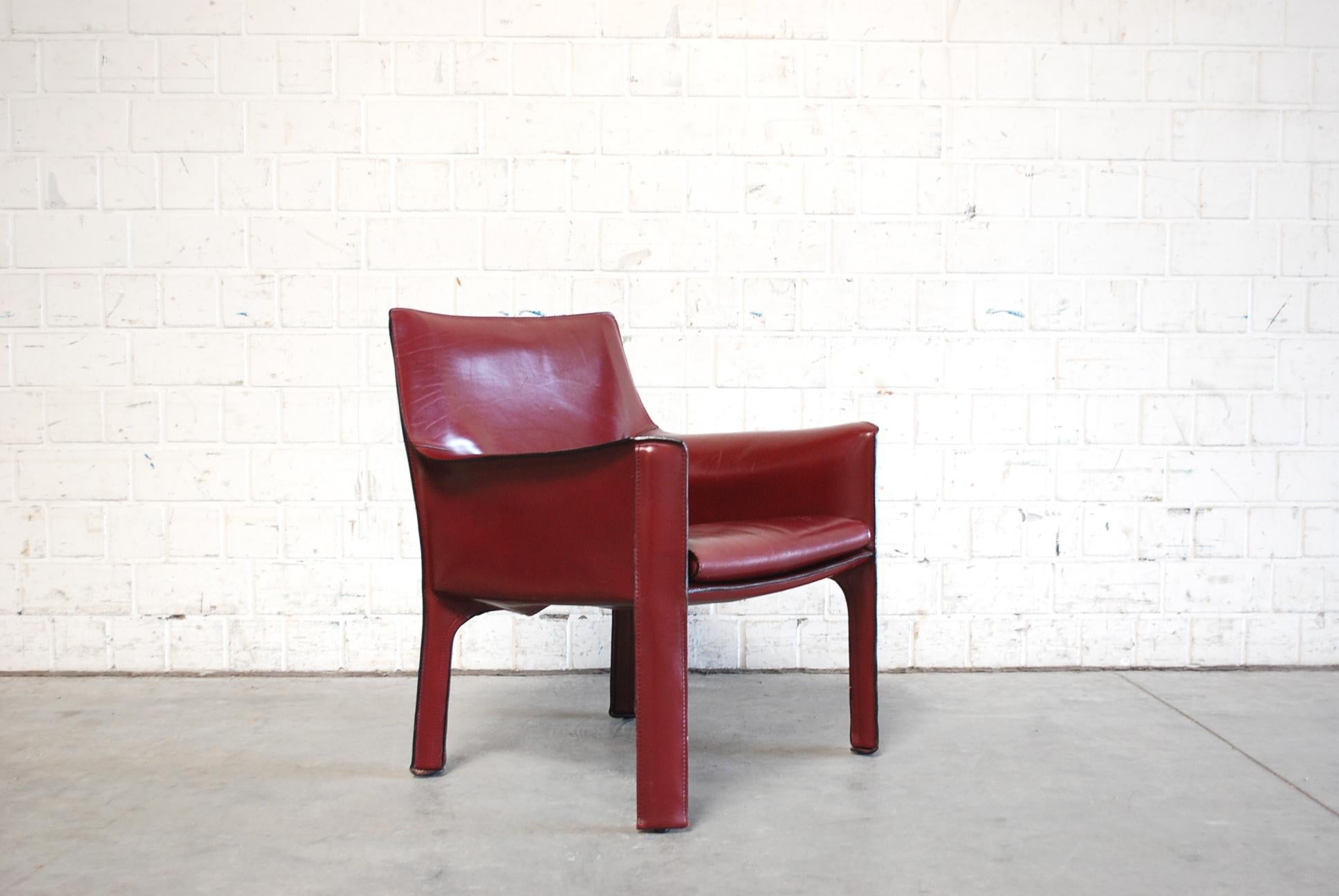 Cassina Cab 414 Leather Lounge Chair Armchair Bordeaux In Good Condition In Munich, Bavaria