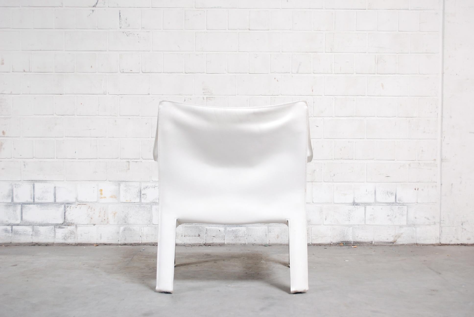 Late 20th Century Cassina Cab 414 Leather Lounge Chair Armchair White