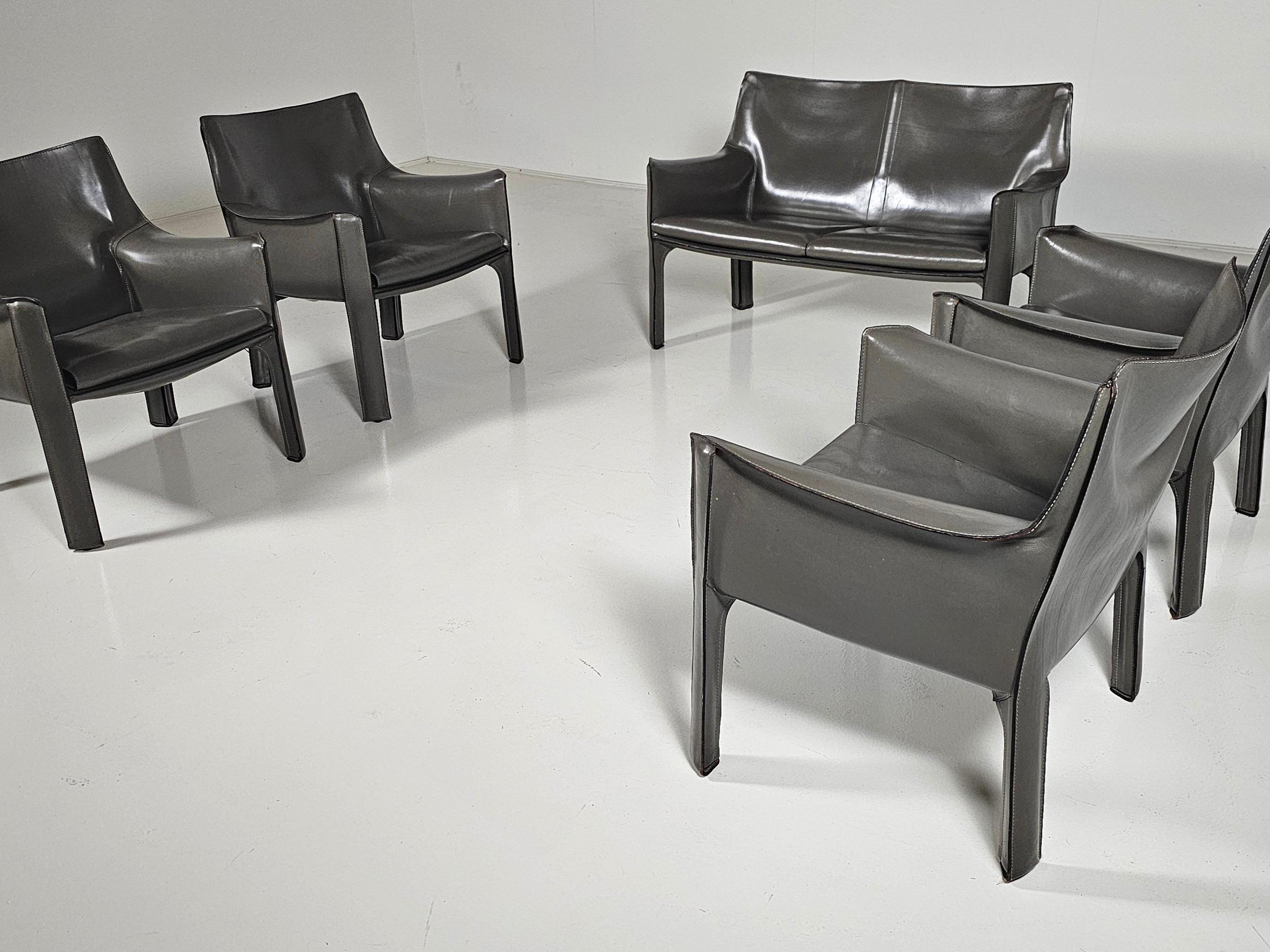 Mid-Century Modern Cassina CAB-414 set of 4 chairs and a 2-seater sofa by Mario Bellini, 1980s