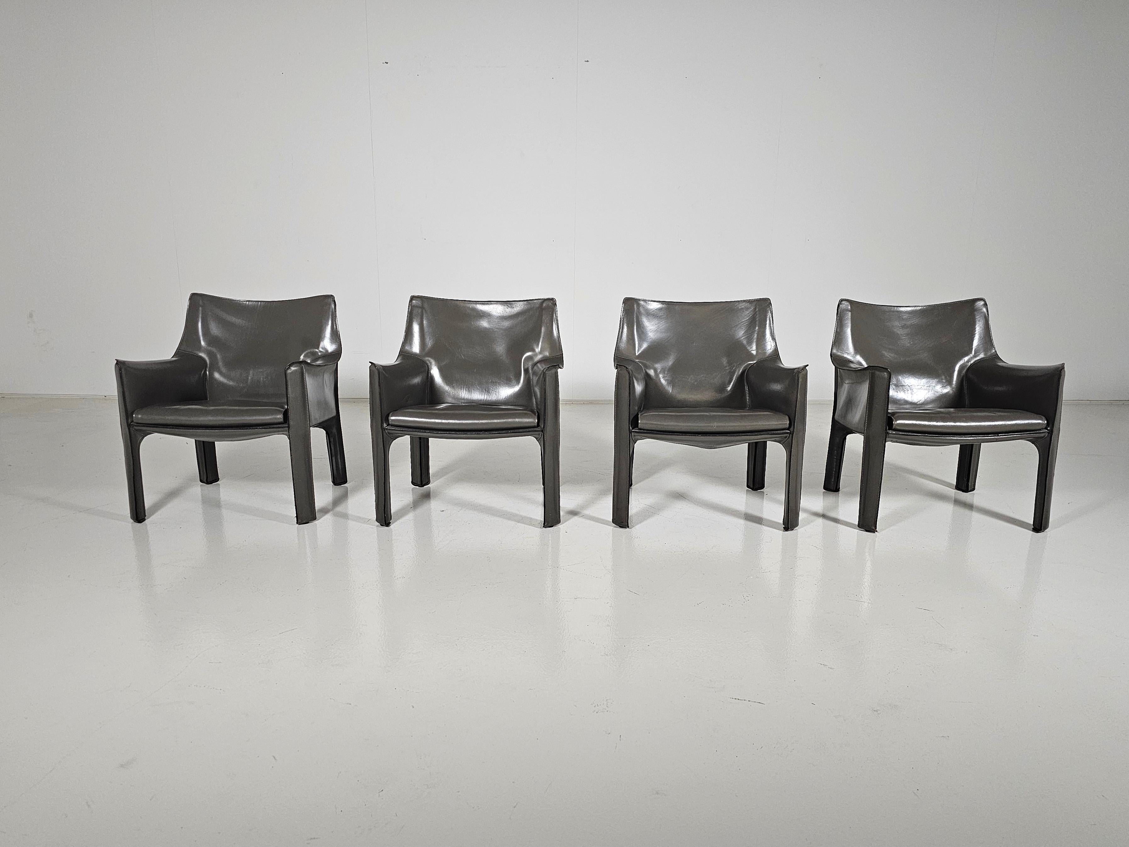 Italian Cassina CAB-414 set of 4 chairs and a 2-seater sofa by Mario Bellini, 1980s