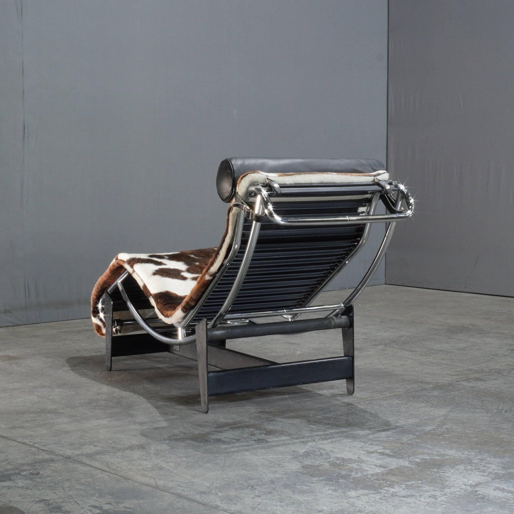 Cassina Cow Hide LC4 Chaise Lounge by Charlotte Perriand and Pierre Jeanneret 2