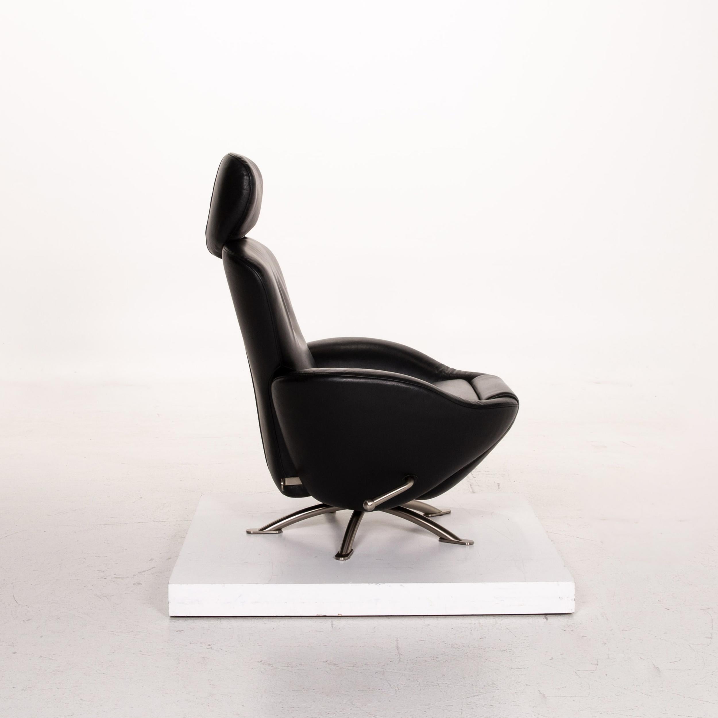 Cassina Dodo Leather Armchair Black Relaxation Function Function Relaxation For Sale 5