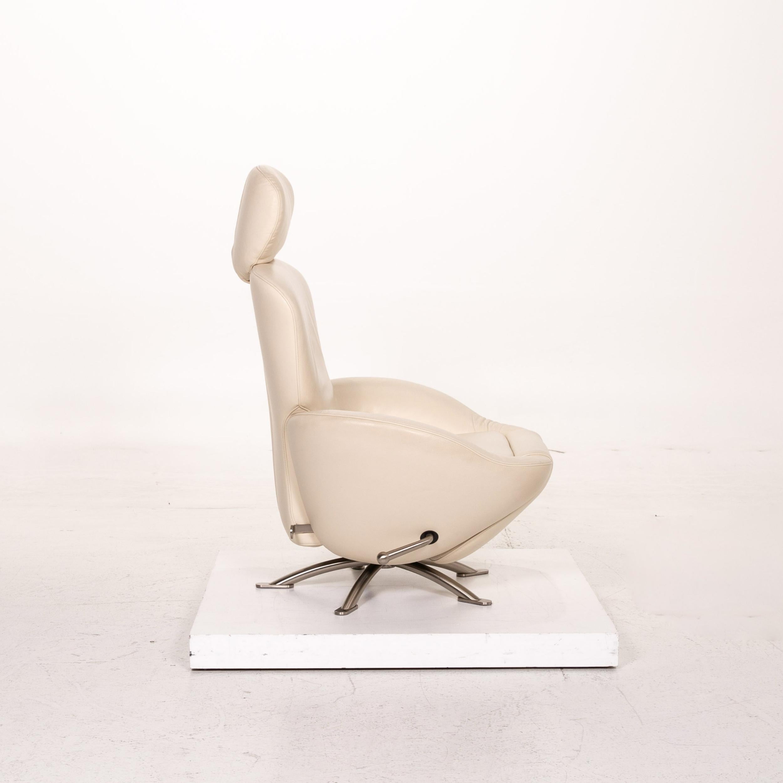 Cassina Dodo Leather Armchair Cream Relax Function Function Relax Armchair For Sale 5