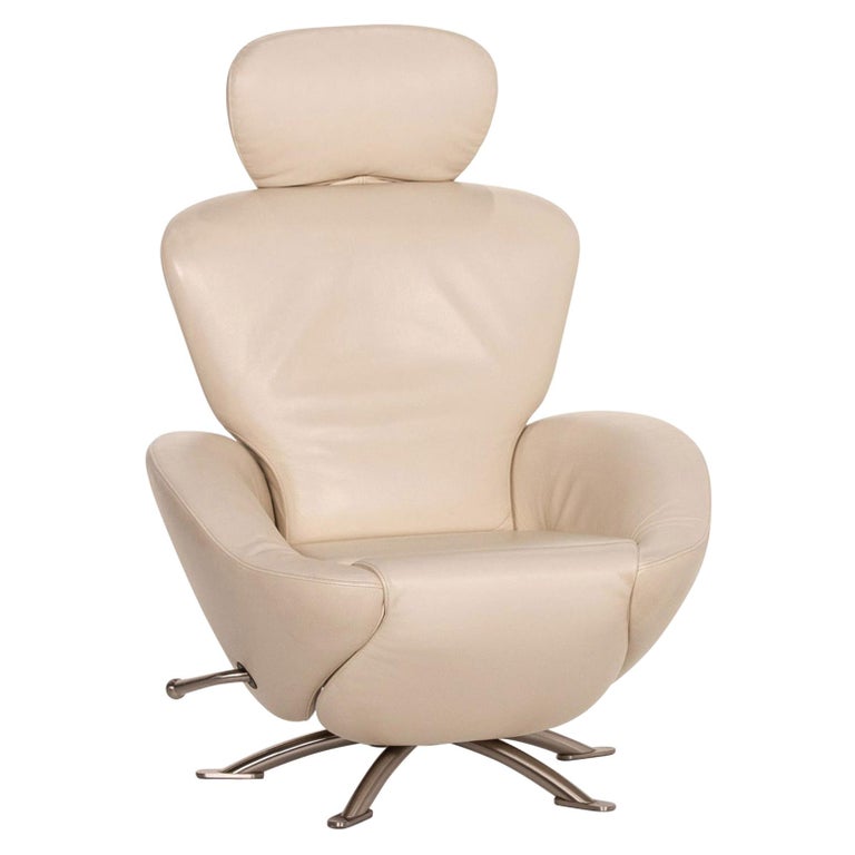 Cassina Dodo Leather Armchair Cream Relax Function Function Relax Armchair For Sale