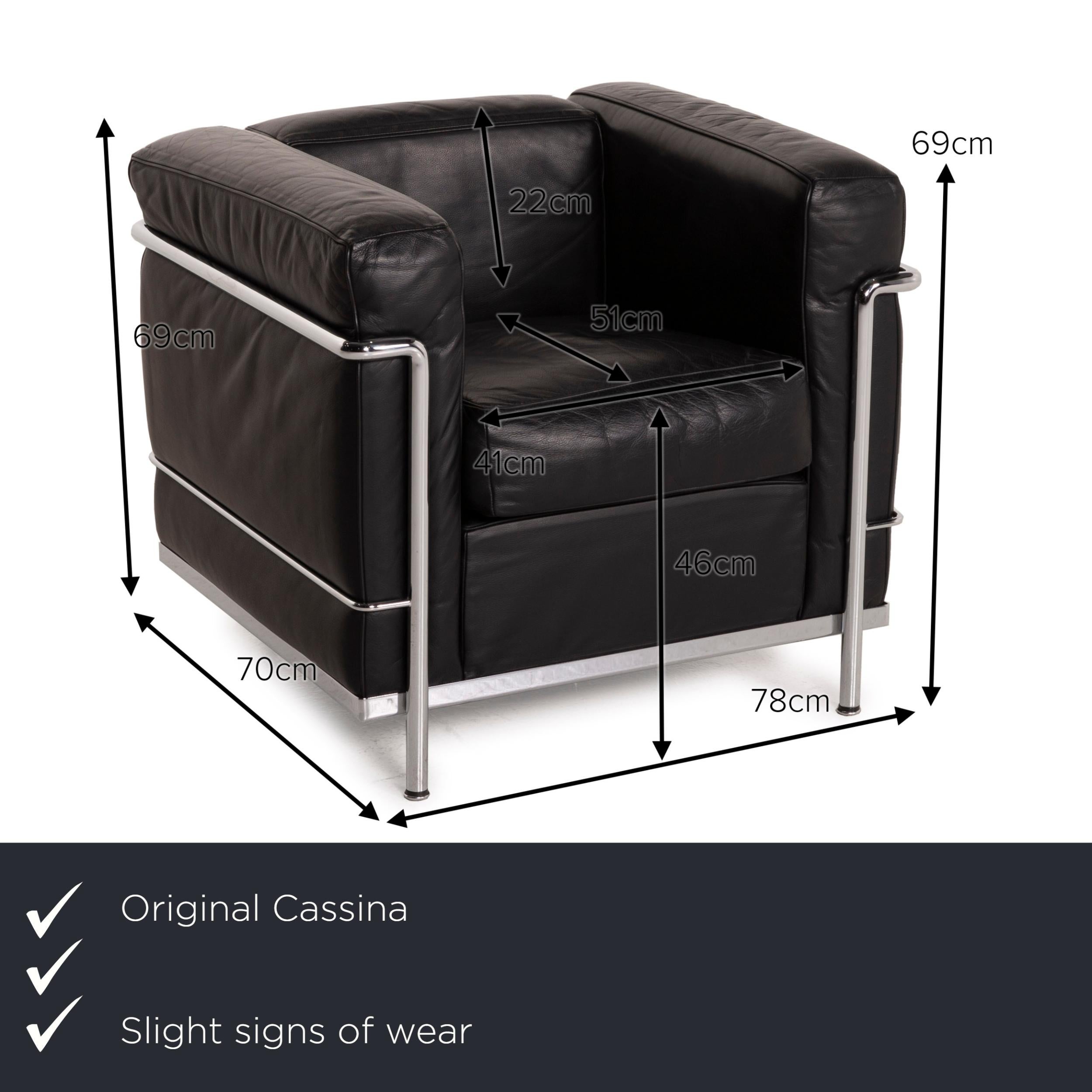 We present to you a Cassina LC2 leather armchair black Corbusier chrome.
  
 

 Product measurements in centimeters:
 

 depth: 70
 width: 78
 height: 69
 seat height: 46
 rest height: 69
 seat depth: 51
 seat width: 41
 back height: