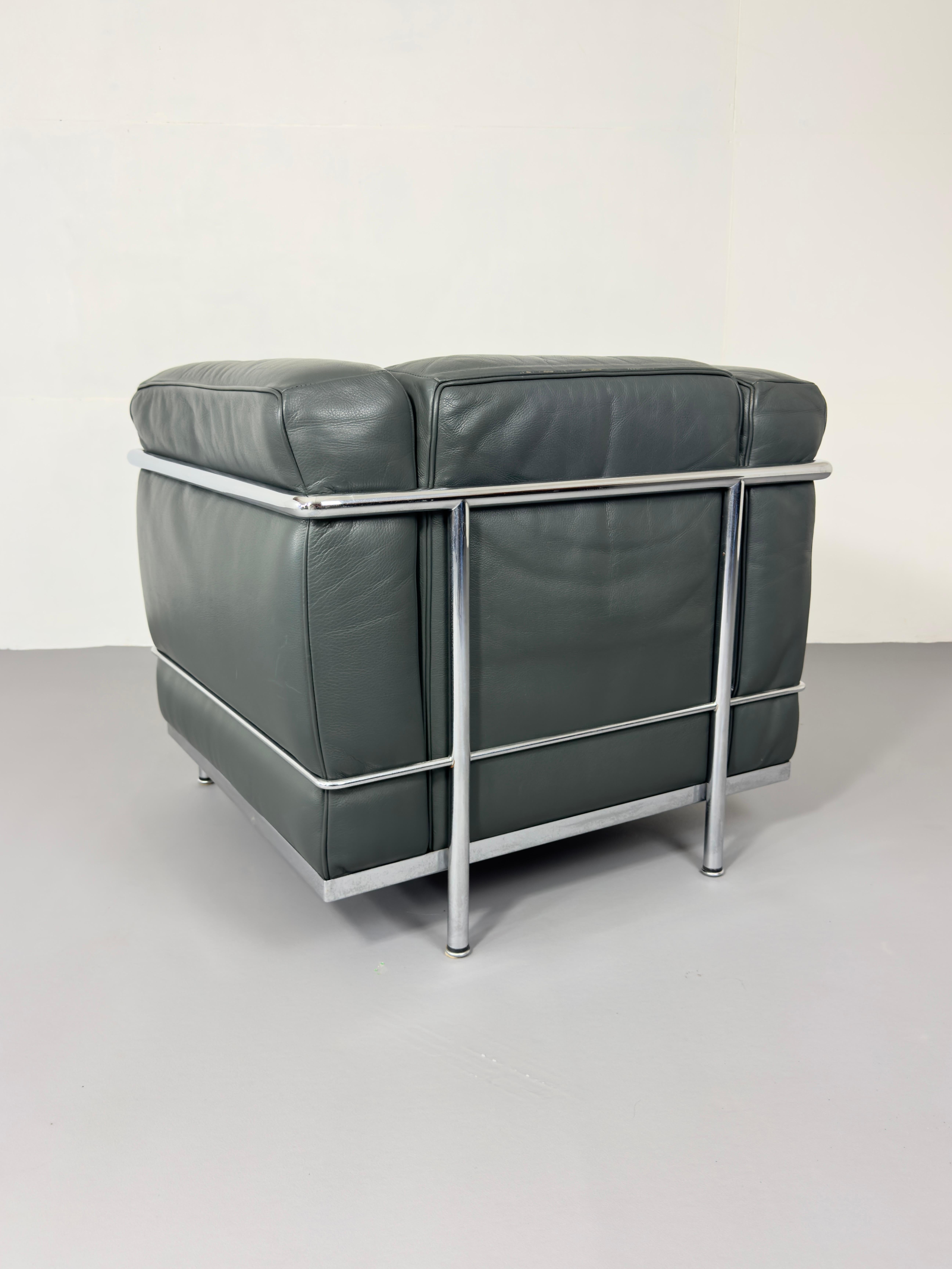 Cassina LC2 leather Armchair Le Corbusier for Cassina, Signed For Sale 6
