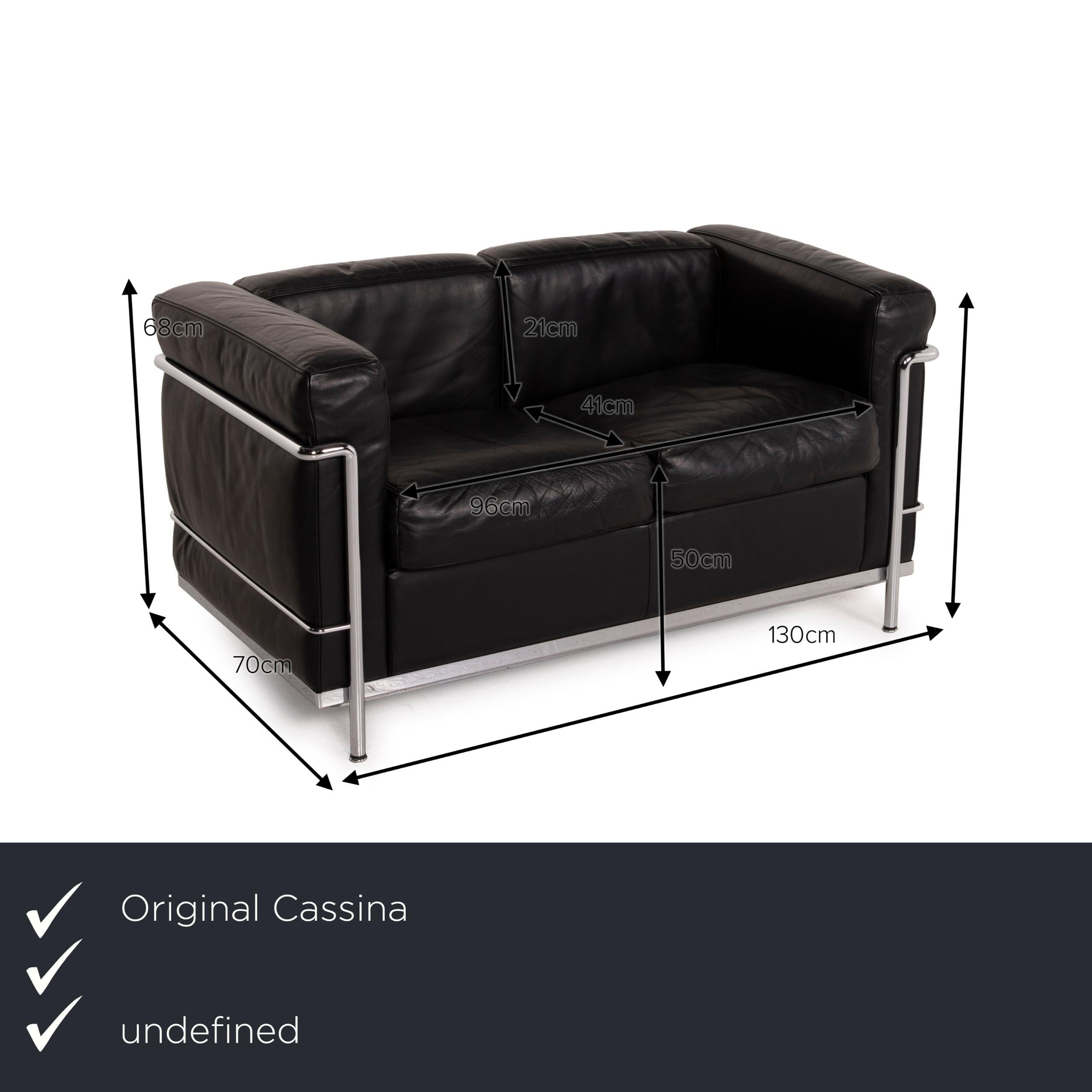 We present to you a Cassina LC2 leather sofa set black two-seater armchair Le Corbusier chrome.


 Product measurements in centimeters:
 

Depth: 70
Width: 130
Height: 68
Seat height: 50
Rest height: 95
Seat depth: 41
Seat width: