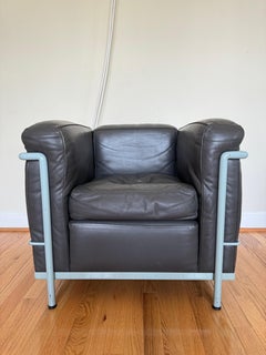 Cassina LC2 Petit Modele Armchair by Le Corbusier Jeanneret Perriand(Rare color)