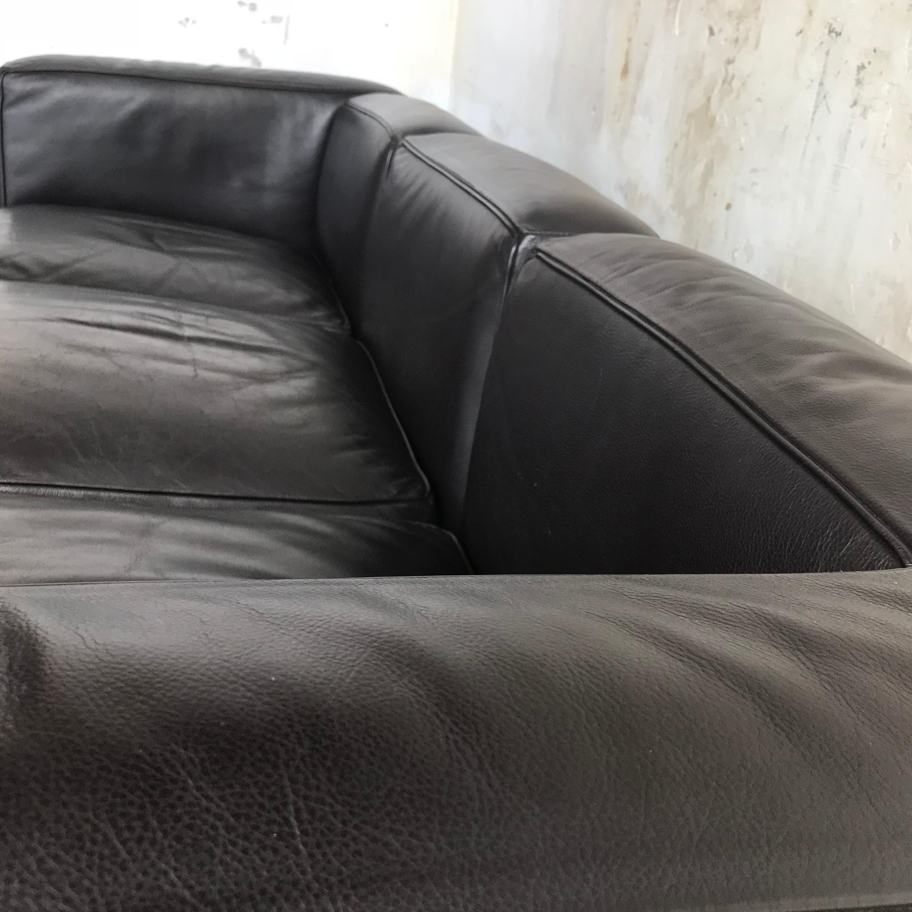 Cassina LC2 Three-Seat Sofa Dark Brown Leather, Le Corbusier, Signed 2