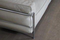 Cassina LC3 Sofa By Le Corbusier In Off White Leather, Italy 1980s