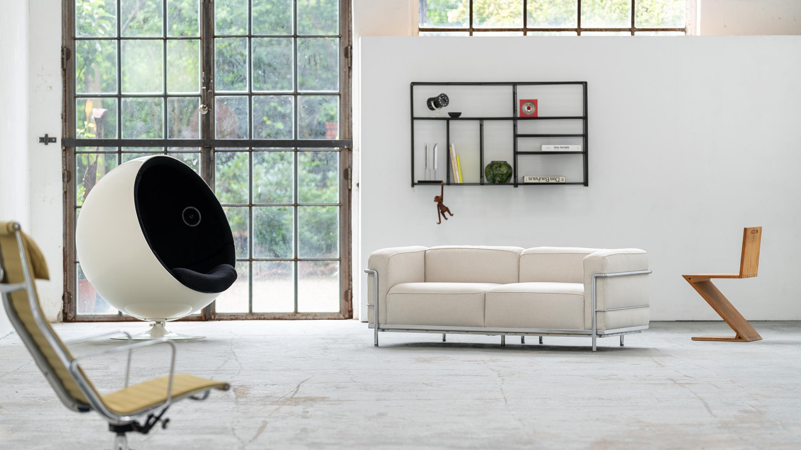 Italian Cassina LC3 Sofa Grand Confort Linen, Le Corbusier, Ch. Perriand & P. Jeanneret